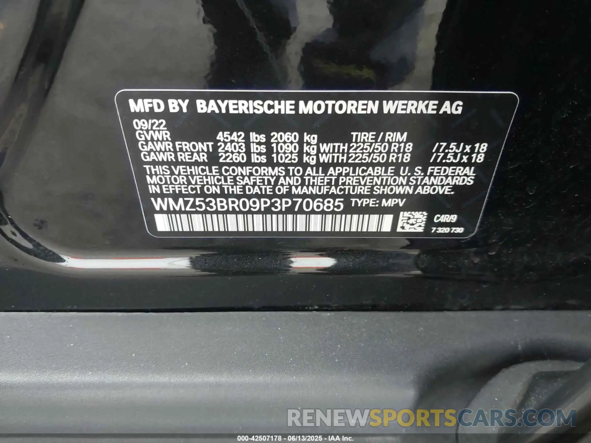 9 Photograph of a damaged car WMZ53BR09P3P70685 MINI COUNTRYMAN 2023