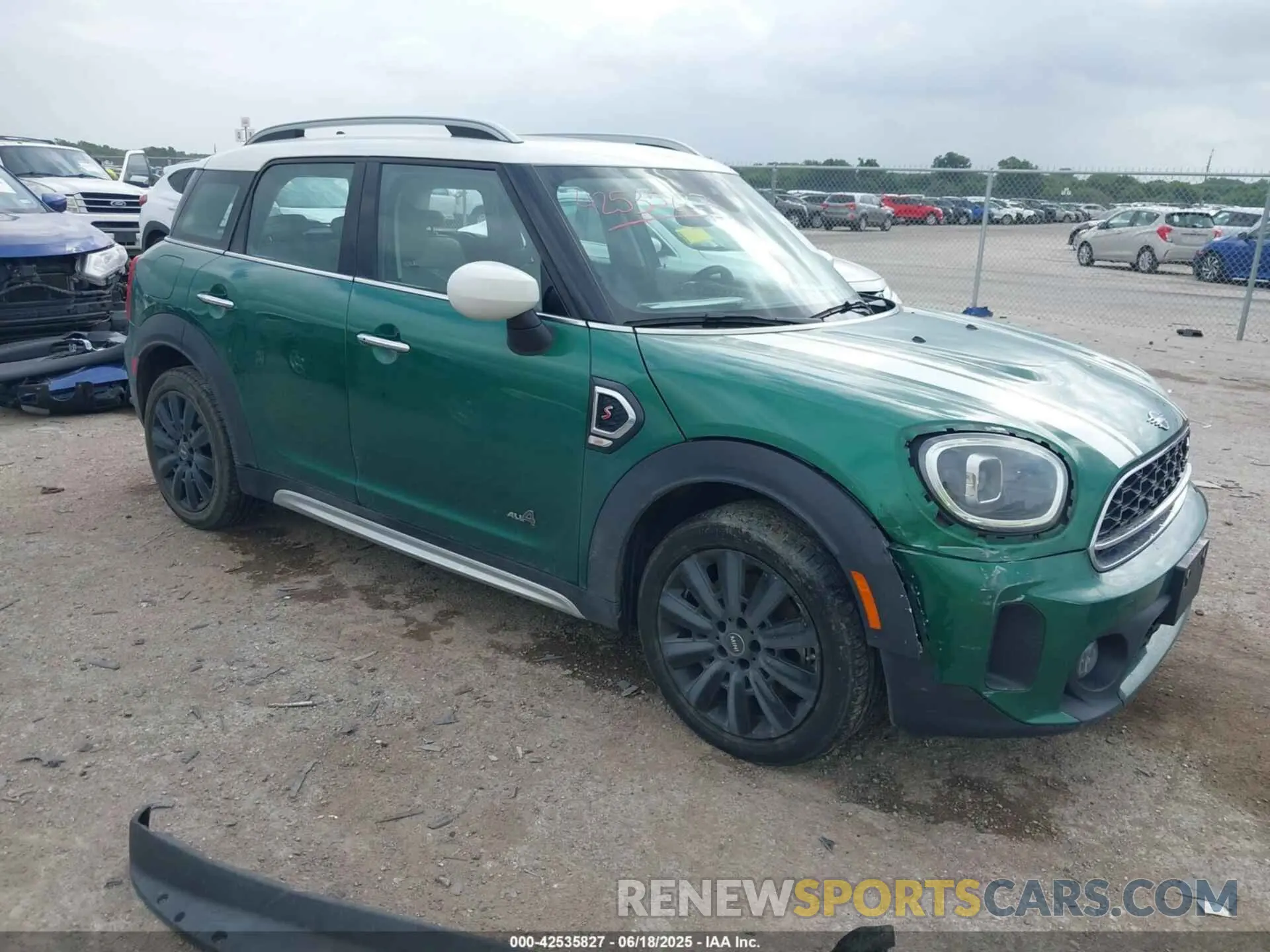 1 Photograph of a damaged car WMZ83BR09P3P96362 MINI COUNTRYMAN 2023