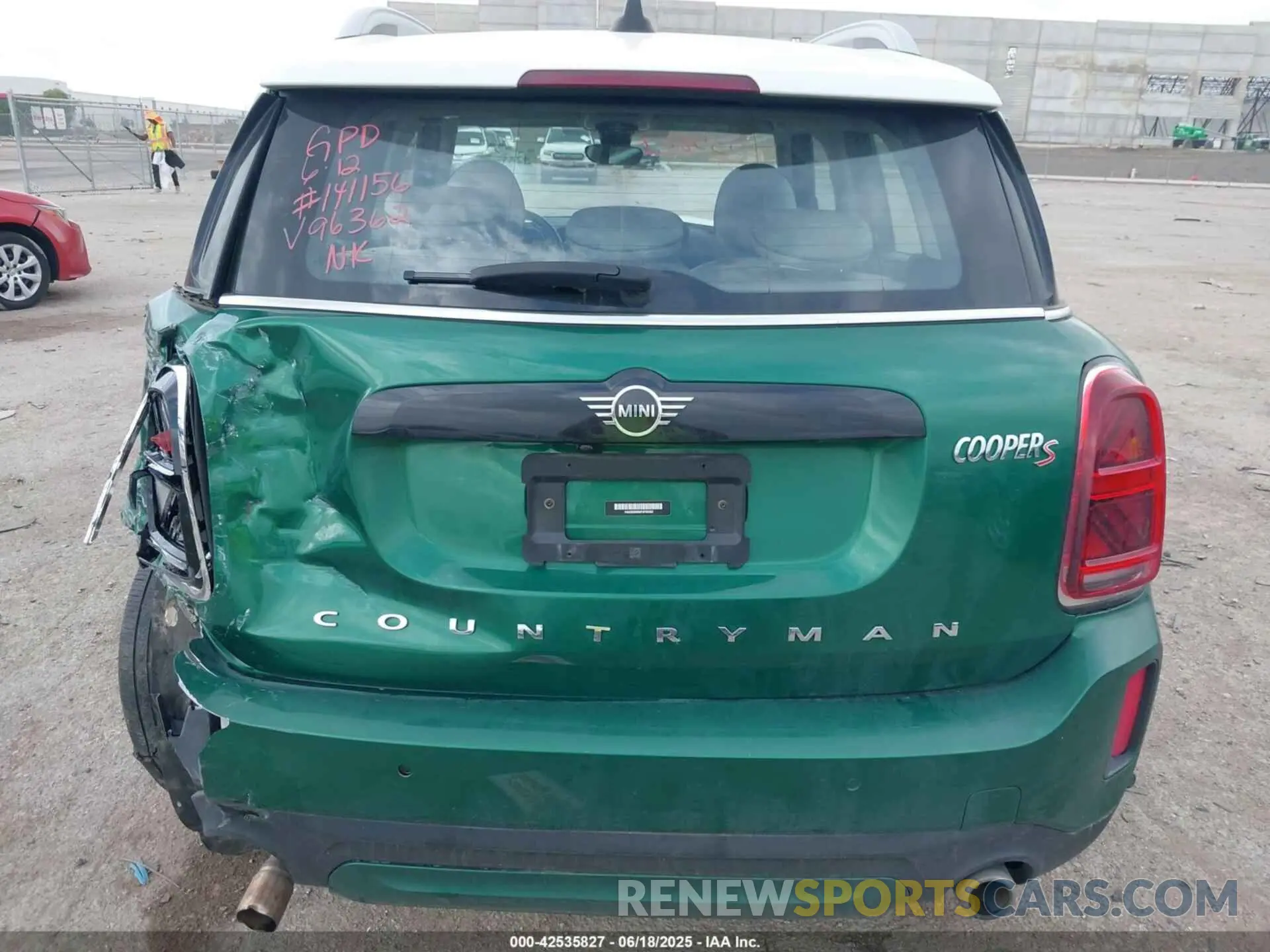 17 Photograph of a damaged car WMZ83BR09P3P96362 MINI COUNTRYMAN 2023
