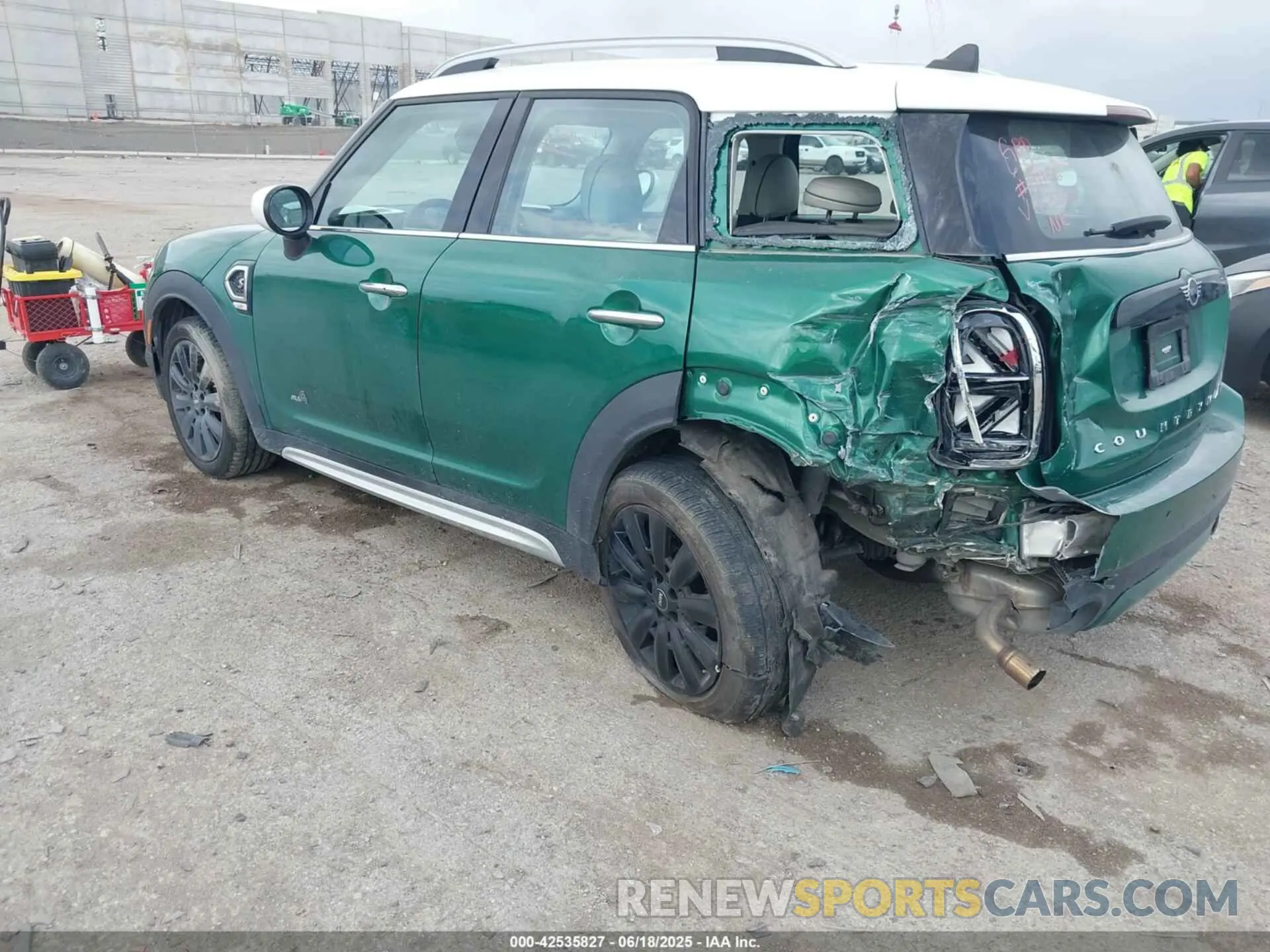 3 Photograph of a damaged car WMZ83BR09P3P96362 MINI COUNTRYMAN 2023