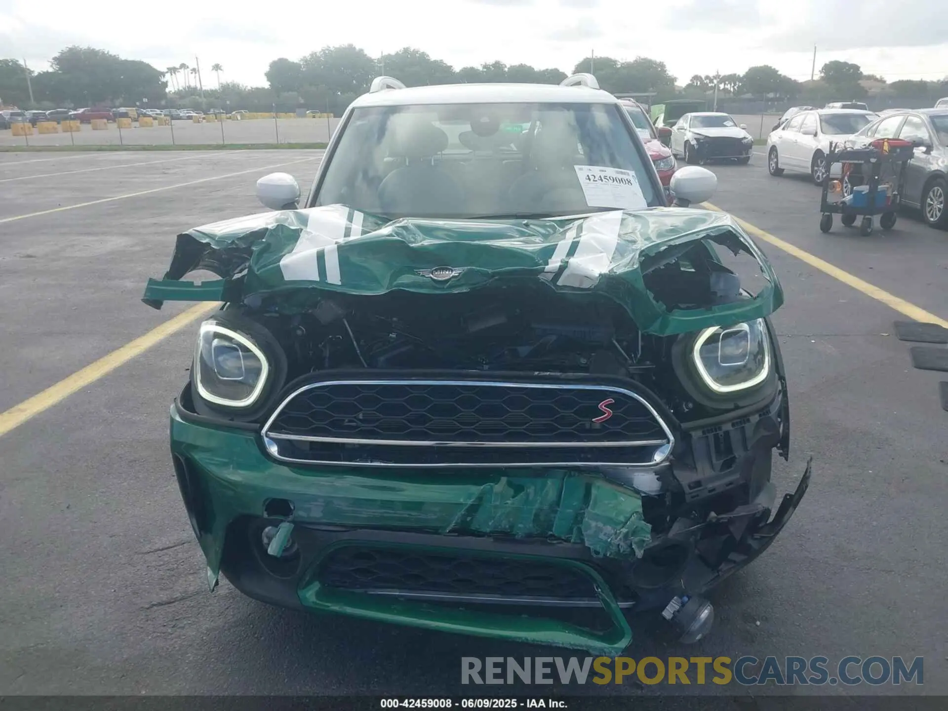 13 Photograph of a damaged car WMZ53BR00R3R59180 MINI COUNTRYMAN 2024