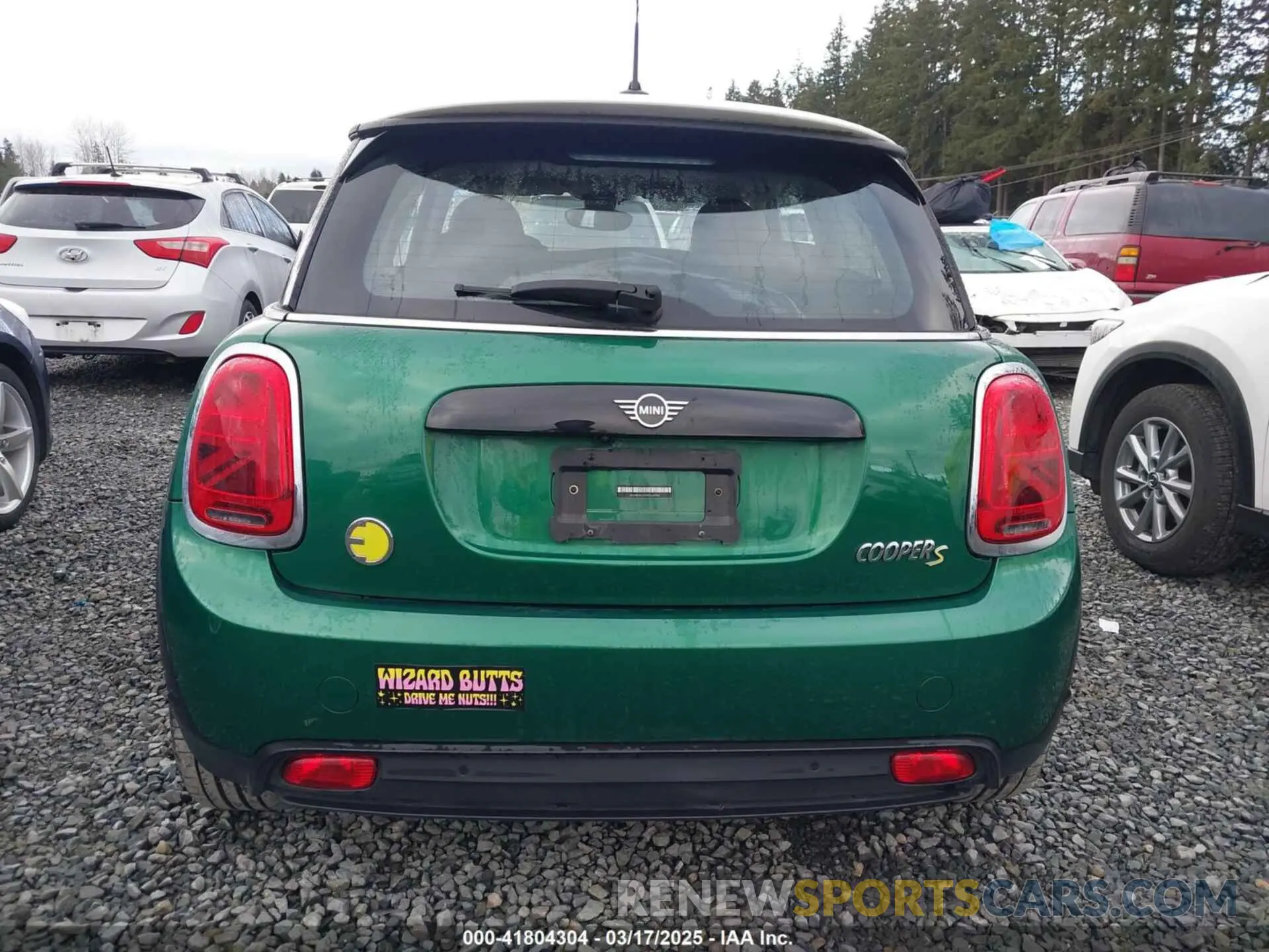 17 Photograph of a damaged car WMW13DJ02R2U65122 MINI HARDTOP 2 DOOR 2024