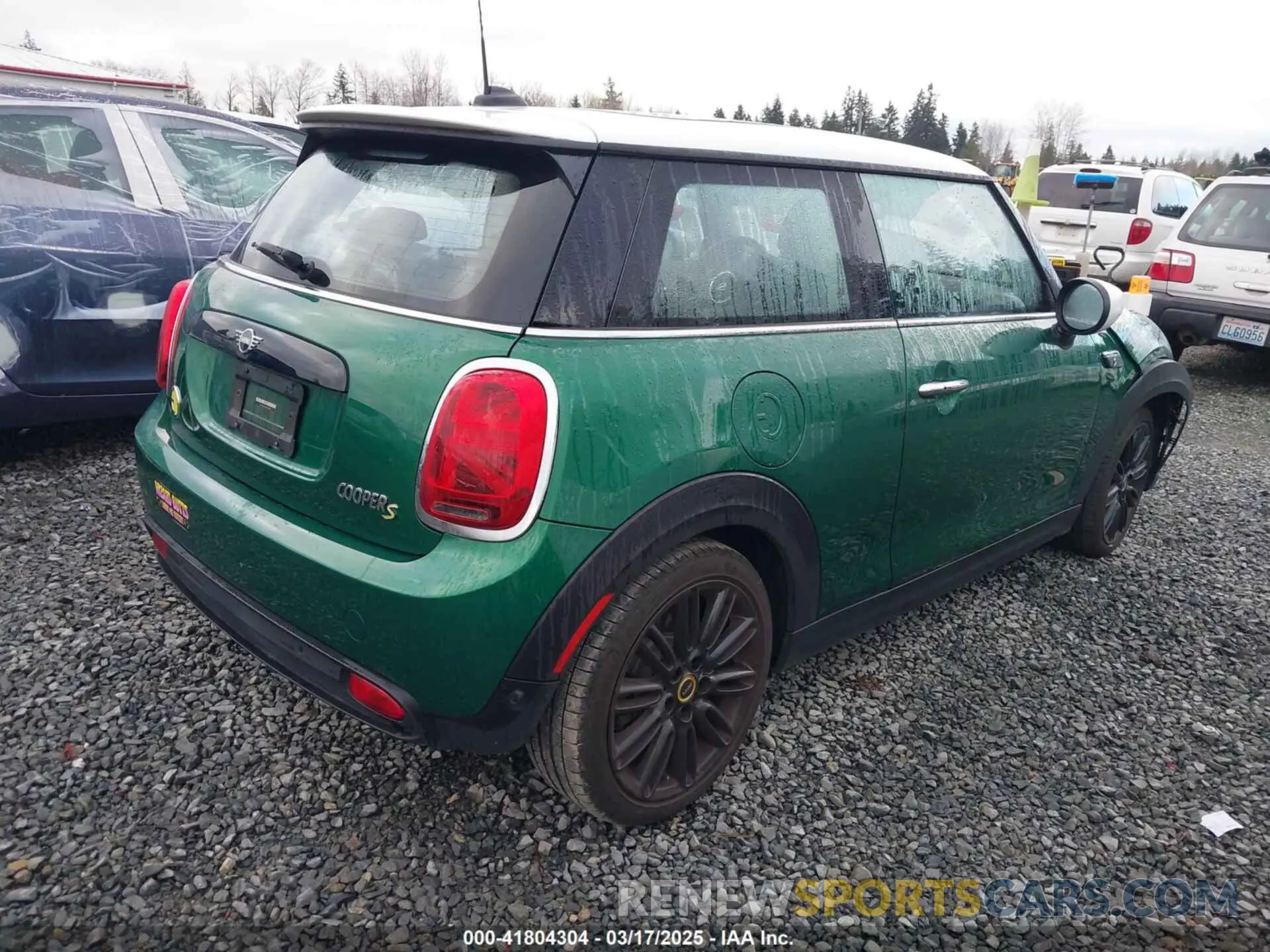 4 Photograph of a damaged car WMW13DJ02R2U65122 MINI HARDTOP 2 DOOR 2024