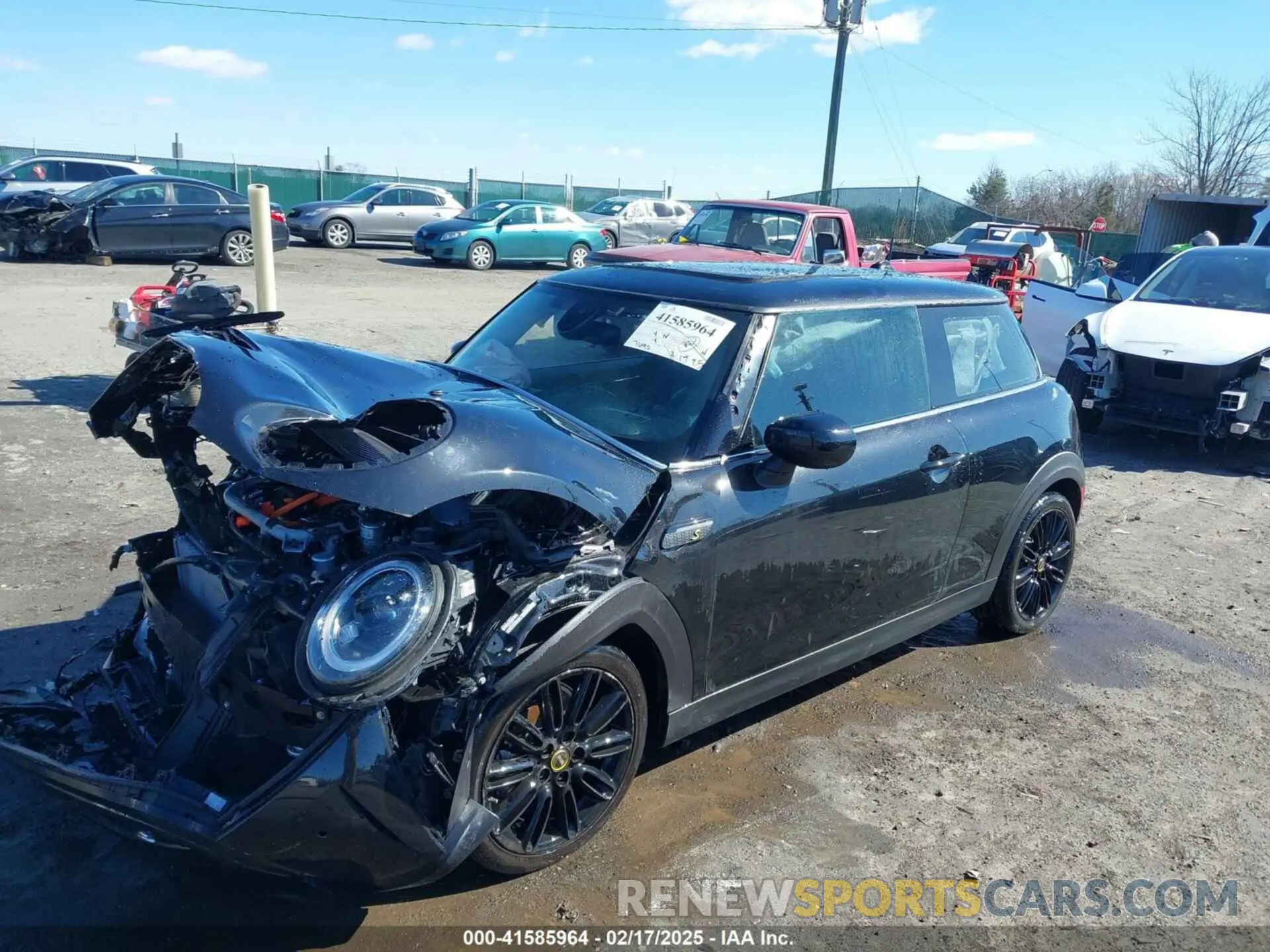 2 Photograph of a damaged car WMW13DJ03R2V25523 MINI HARDTOP 2 DOOR 2024