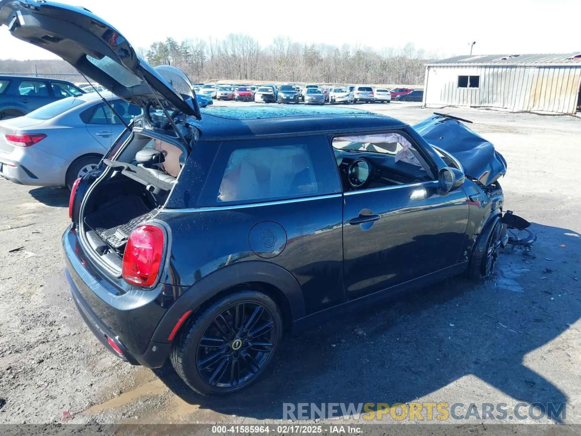 4 Photograph of a damaged car WMW13DJ03R2V25523 MINI HARDTOP 2 DOOR 2024