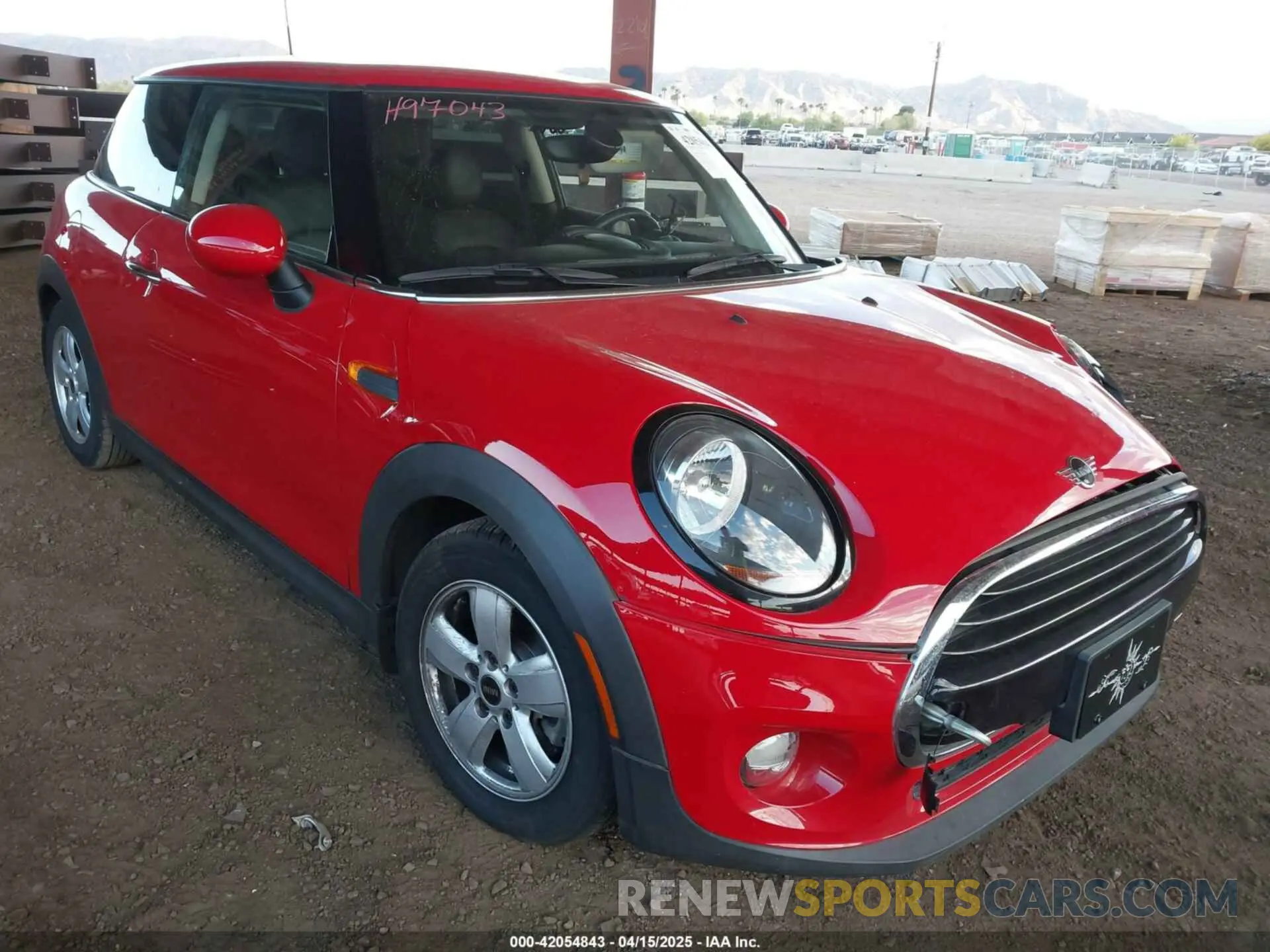 1 Фотография поврежденного автомобиля WMWXP5C53K2H97043 MINI HARDTOP 2019