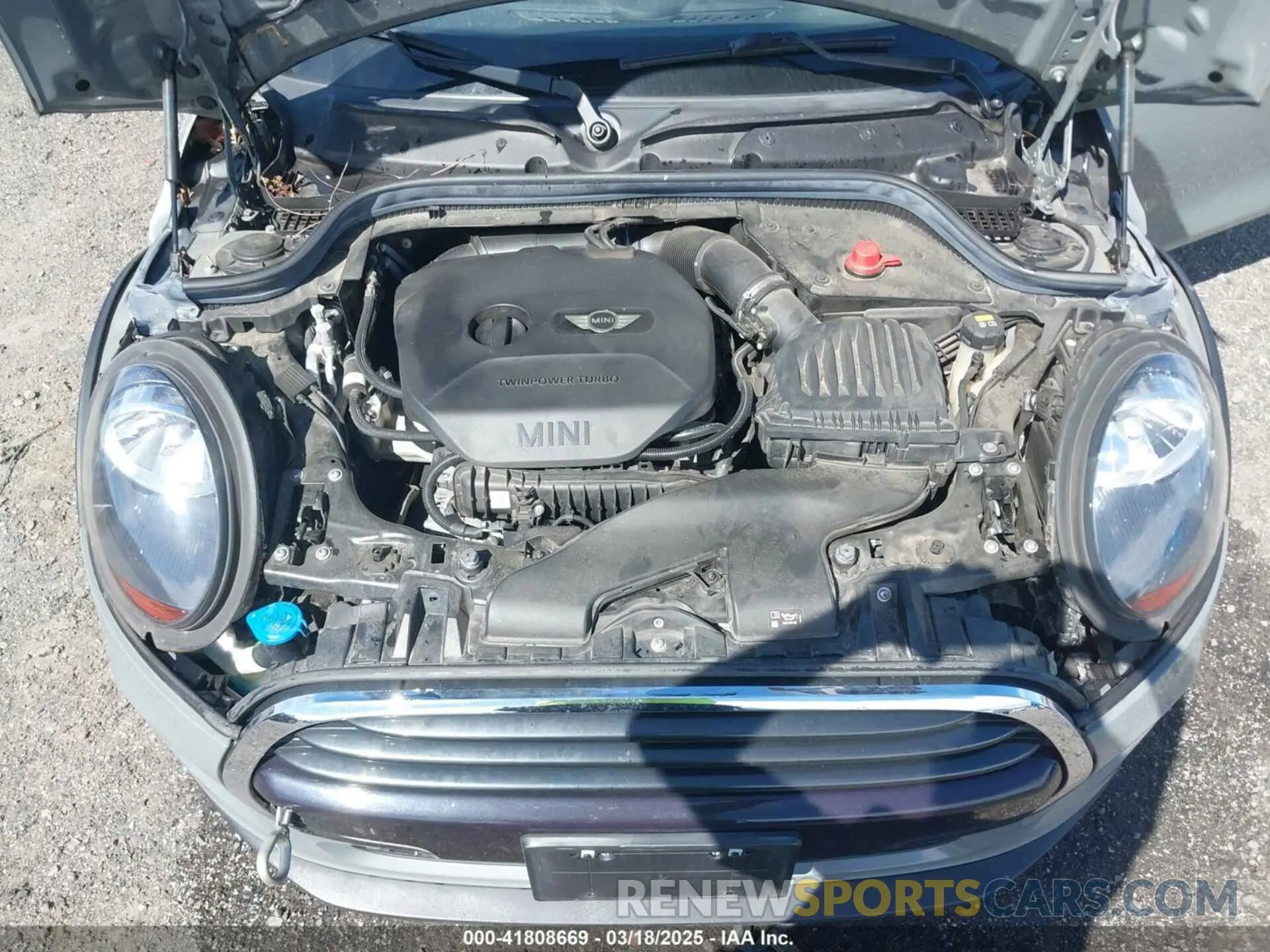 10 Photograph of a damaged car WMWXP5C55K2H29830 MINI HARDTOP 2019