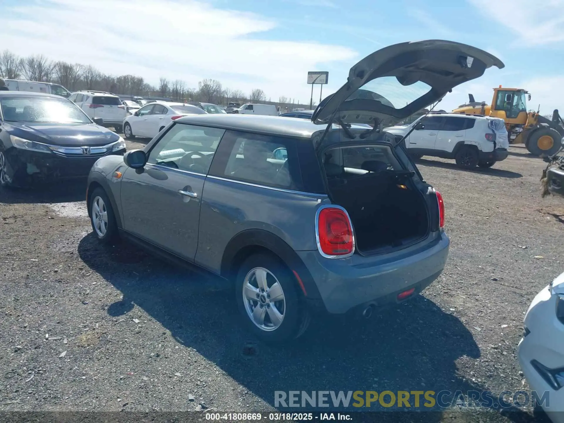 3 Photograph of a damaged car WMWXP5C55K2H29830 MINI HARDTOP 2019
