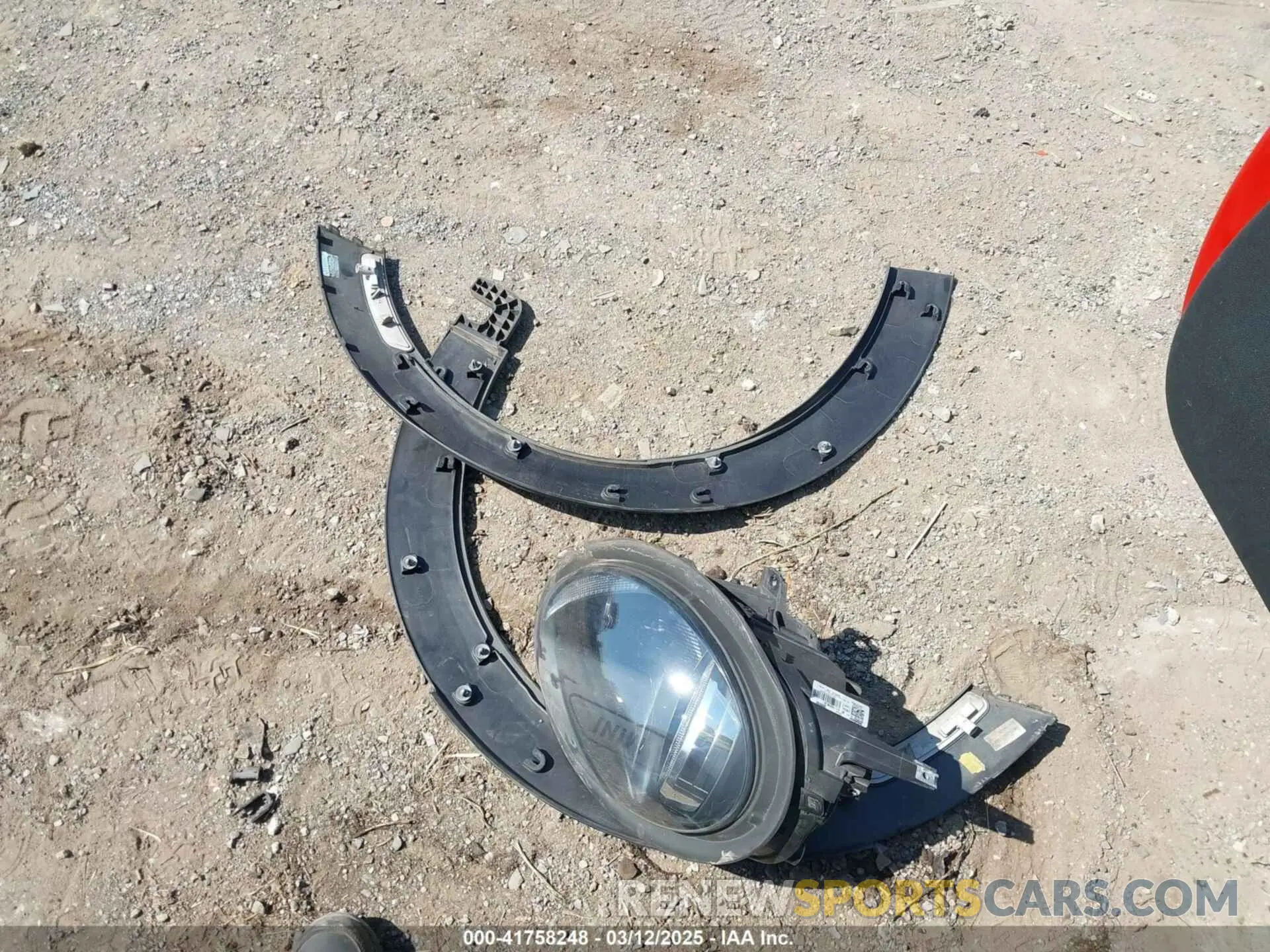 12 Фотография поврежденного автомобиля WMWXP5C5XK2H32139 MINI HARDTOP 2019
