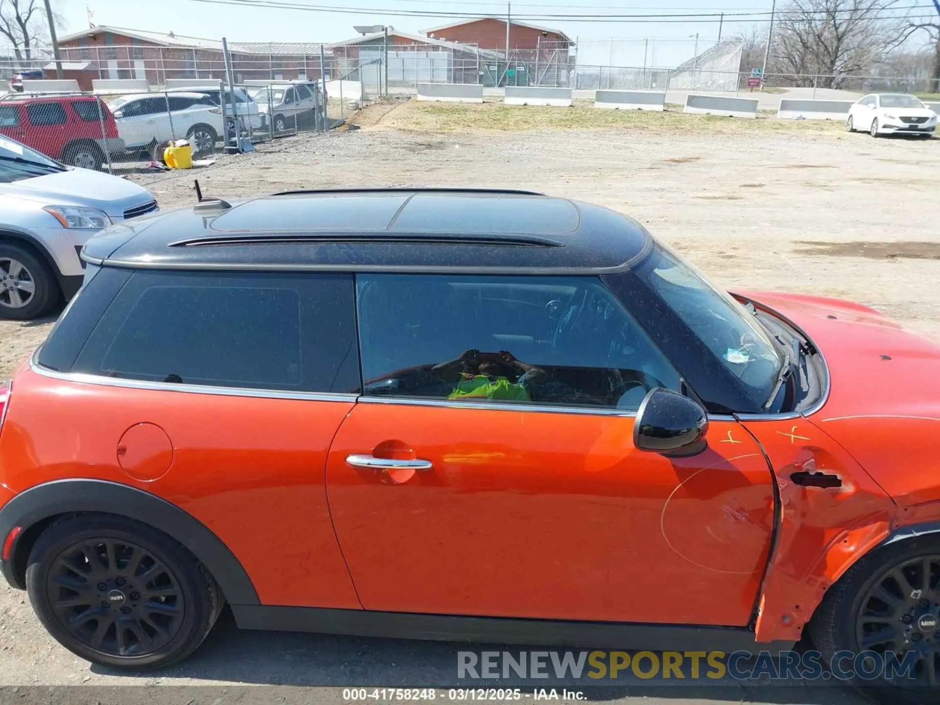 14 Фотография поврежденного автомобиля WMWXP5C5XK2H32139 MINI HARDTOP 2019