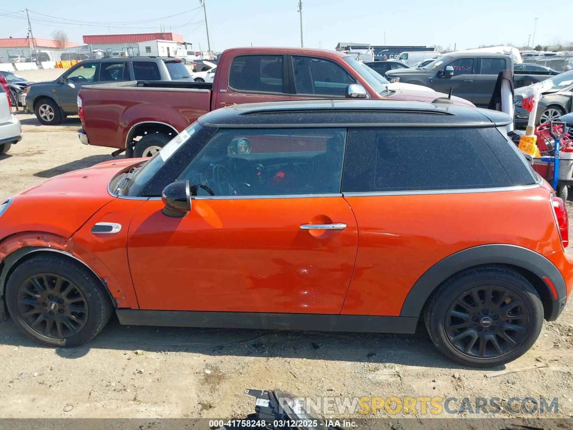 15 Фотография поврежденного автомобиля WMWXP5C5XK2H32139 MINI HARDTOP 2019