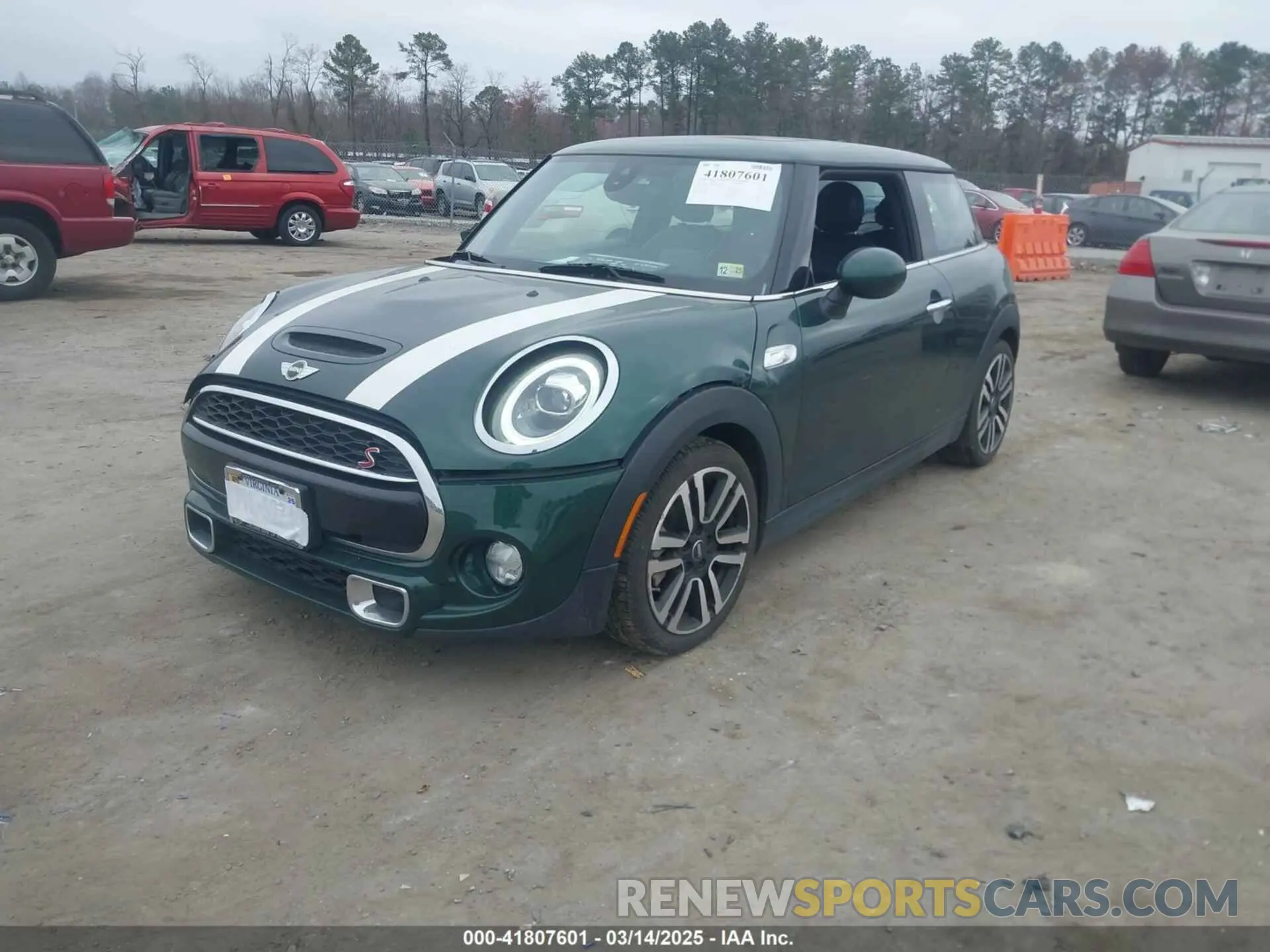 2 Фотография поврежденного автомобиля WMWXP7C50K2A52200 MINI HARDTOP 2019
