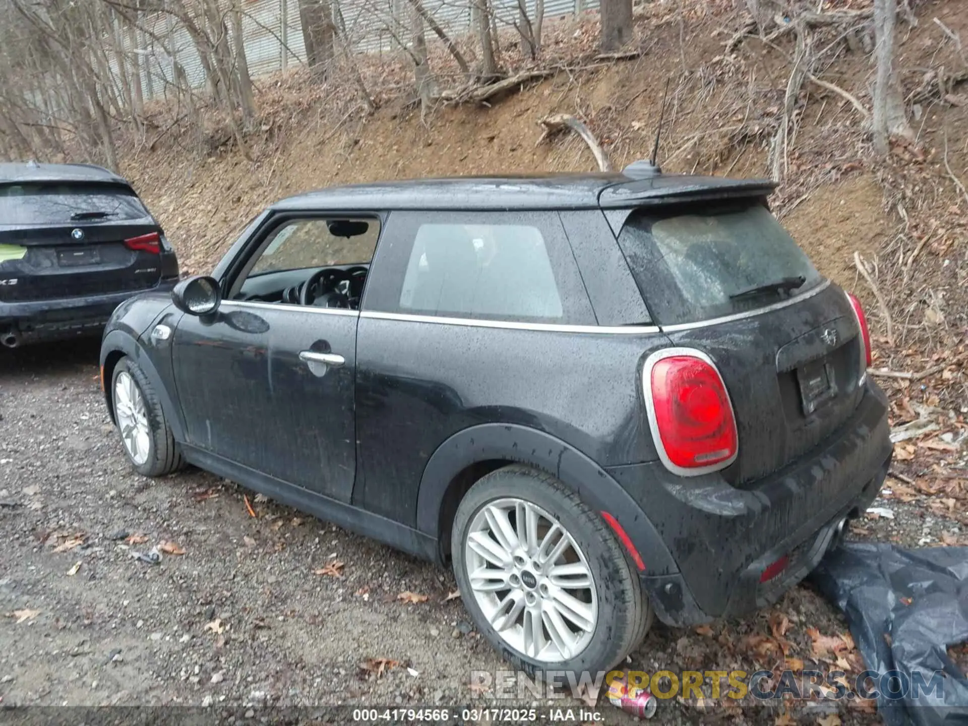 3 Фотография поврежденного автомобиля WMWXP7C54K2A53043 MINI HARDTOP 2019