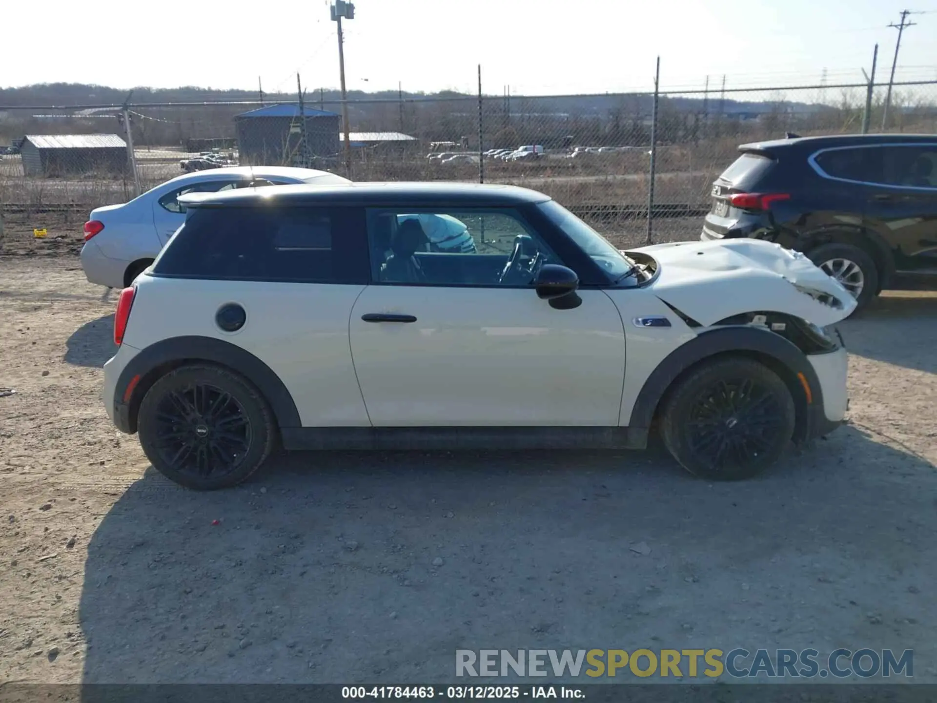 14 Фотография поврежденного автомобиля WMWXP7C5XK2A51961 MINI HARDTOP 2019