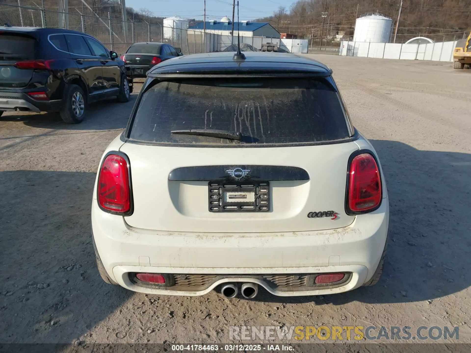 17 Фотография поврежденного автомобиля WMWXP7C5XK2A51961 MINI HARDTOP 2019