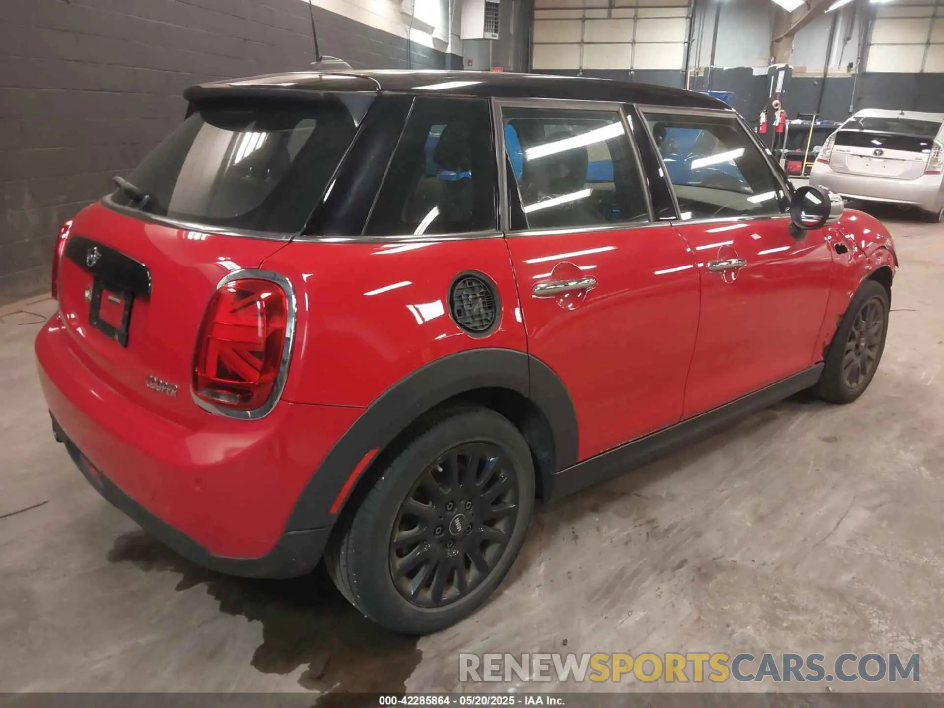 4 Фотография поврежденного автомобиля WMWXU1C57K2J02108 MINI HARDTOP 2019
