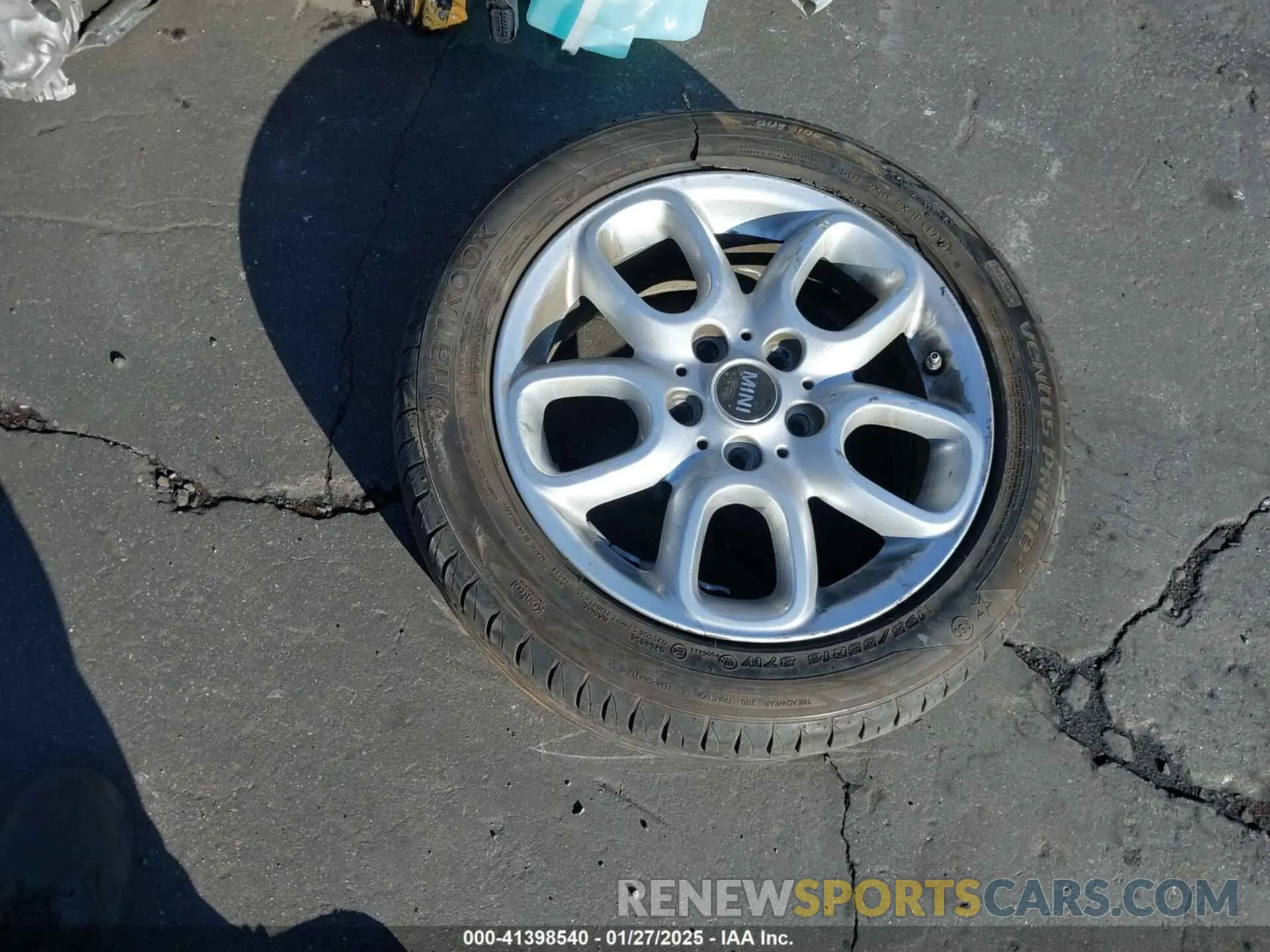 12 Фотография поврежденного автомобиля WMWXU1C59K2L24715 MINI HARDTOP 2019