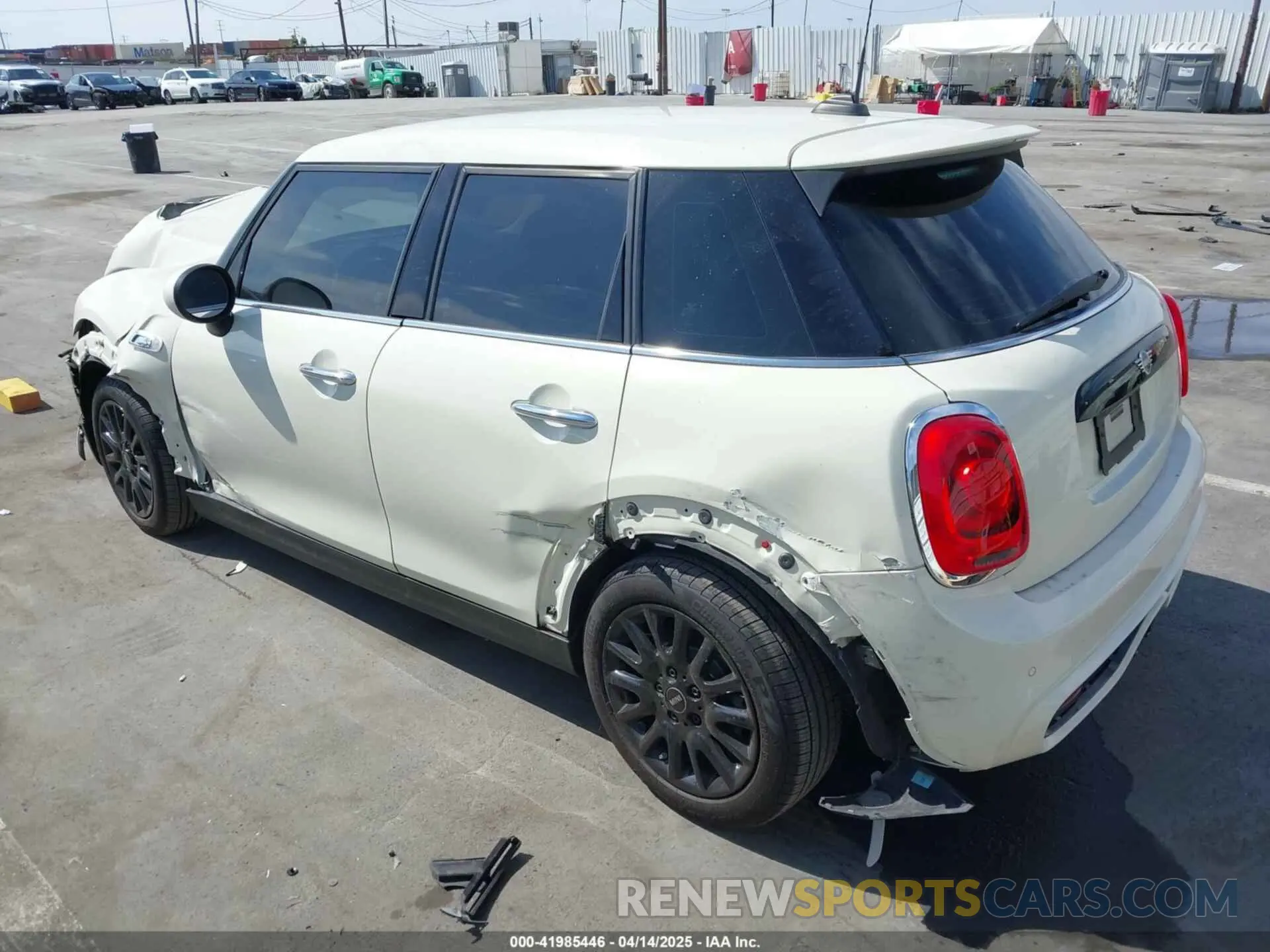 3 Photograph of a damaged car WMWXU3C51K2H87205 MINI HARDTOP 2019