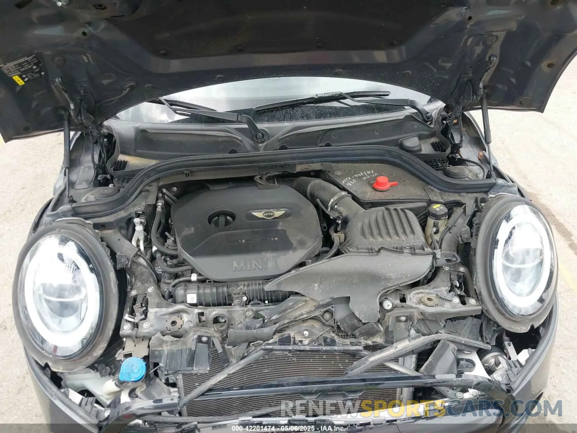 10 Photograph of a damaged car WMWXU3C54K2H86856 MINI HARDTOP 2019
