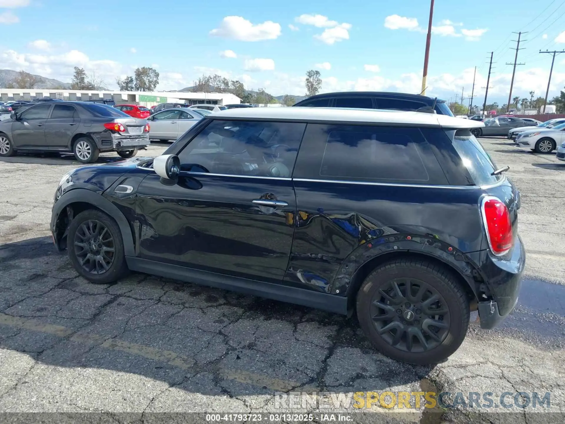 14 Фотография поврежденного автомобиля WMWXR3C02L2M01430 MINI HARDTOP 2020