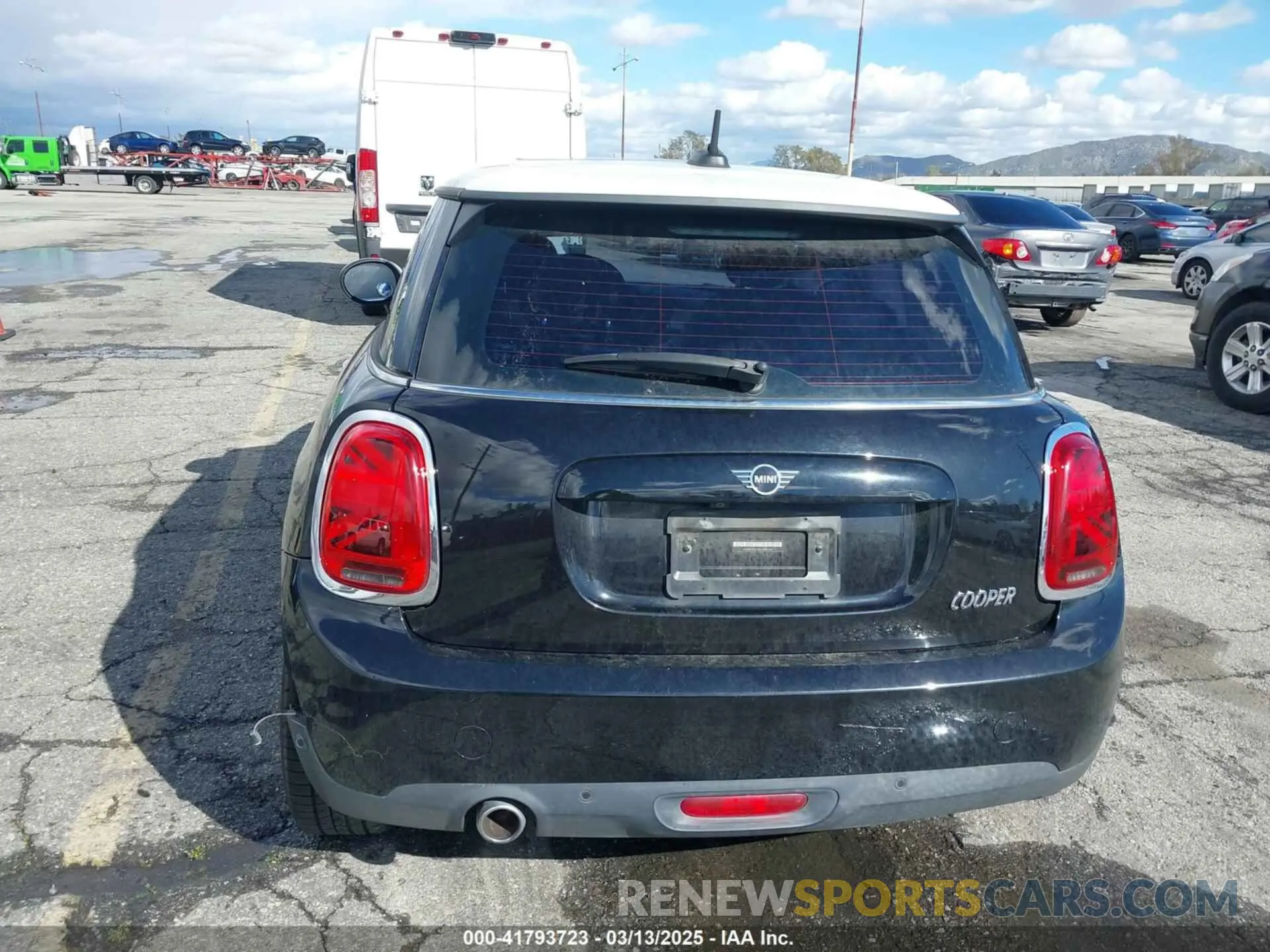 16 Фотография поврежденного автомобиля WMWXR3C02L2M01430 MINI HARDTOP 2020