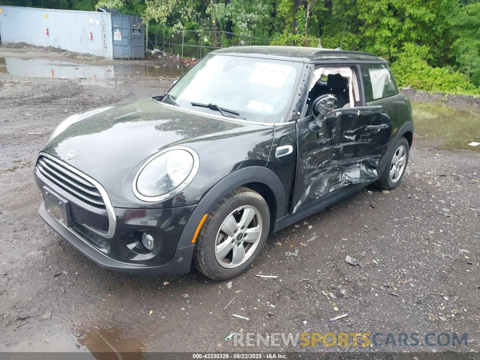 2 Photograph of a damaged car WMWXR3C05L2M63212 MINI HARDTOP 2020