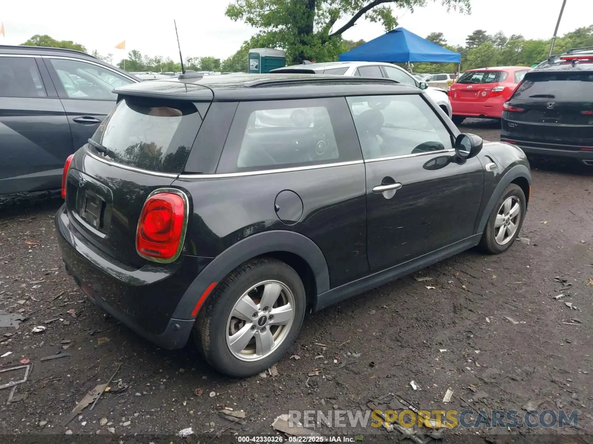 4 Photograph of a damaged car WMWXR3C05L2M63212 MINI HARDTOP 2020