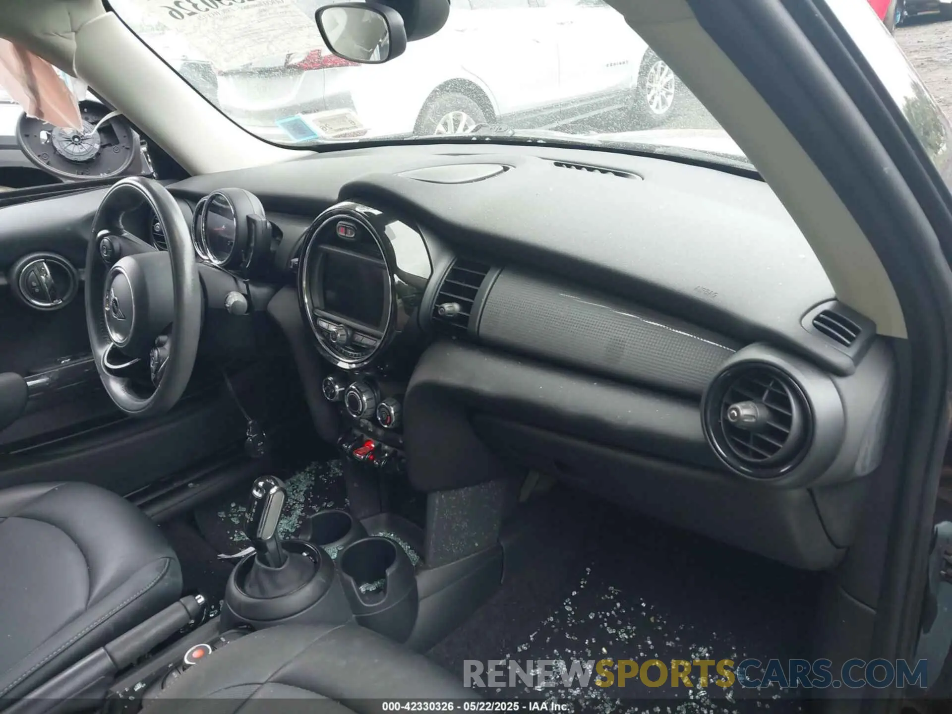 5 Photograph of a damaged car WMWXR3C05L2M63212 MINI HARDTOP 2020