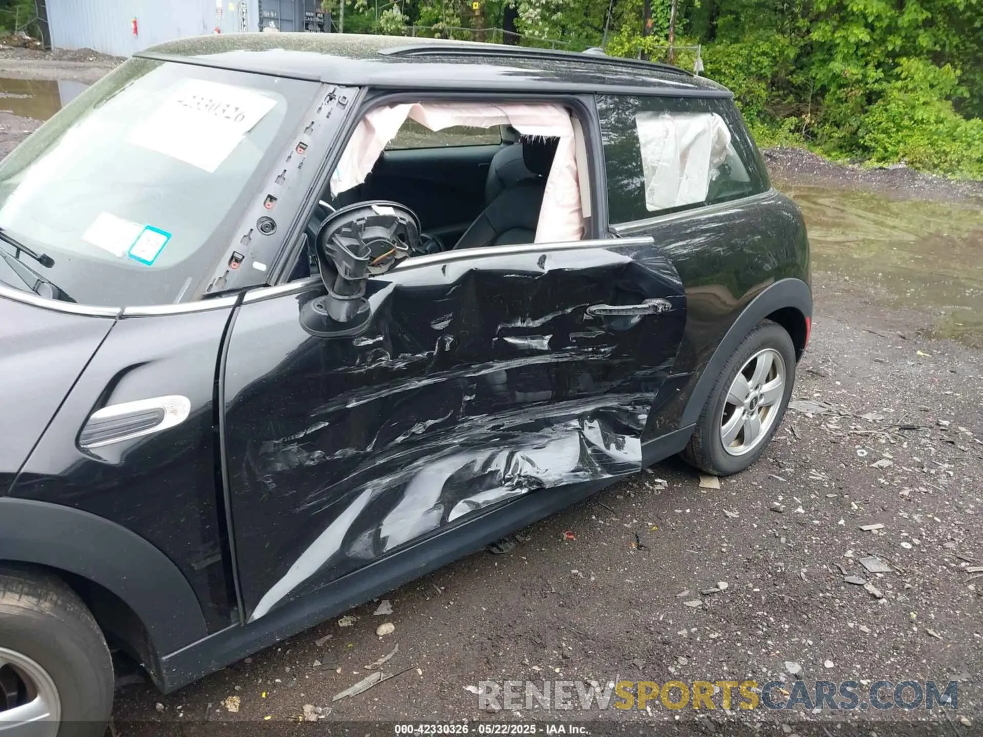 6 Photograph of a damaged car WMWXR3C05L2M63212 MINI HARDTOP 2020