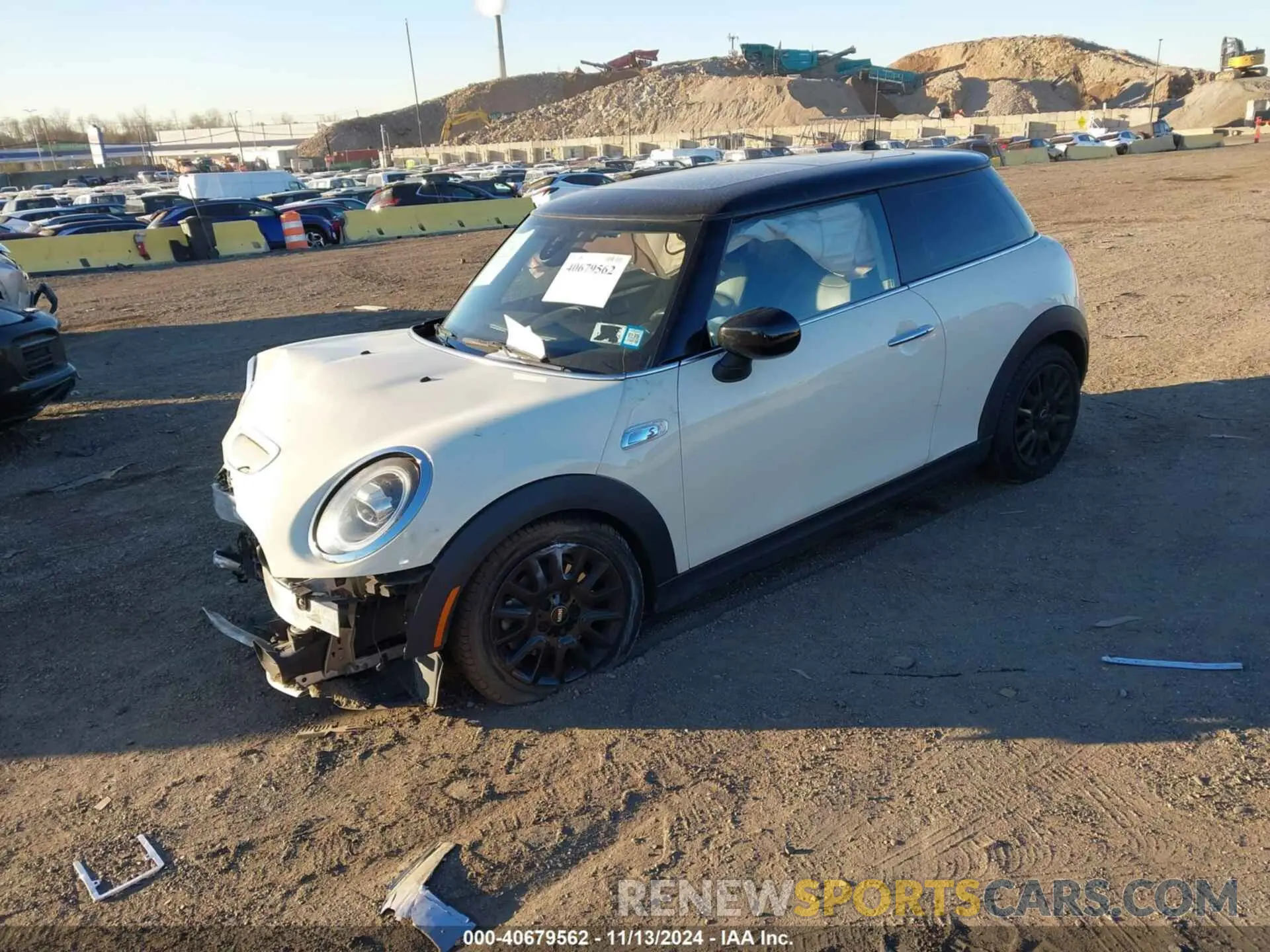 2 Фотография поврежденного автомобиля WMWXR5C00L2L49498 MINI HARDTOP 2020