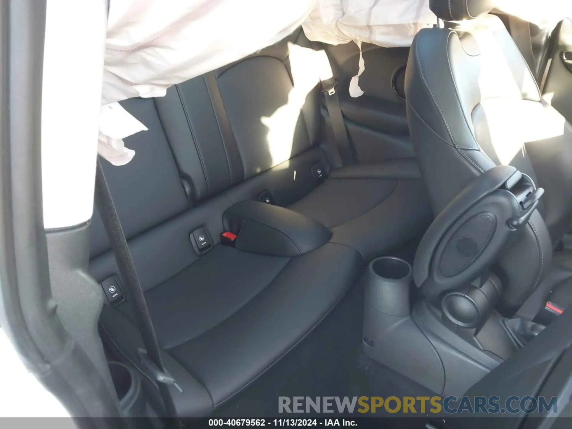 8 Фотография поврежденного автомобиля WMWXR5C00L2L49498 MINI HARDTOP 2020