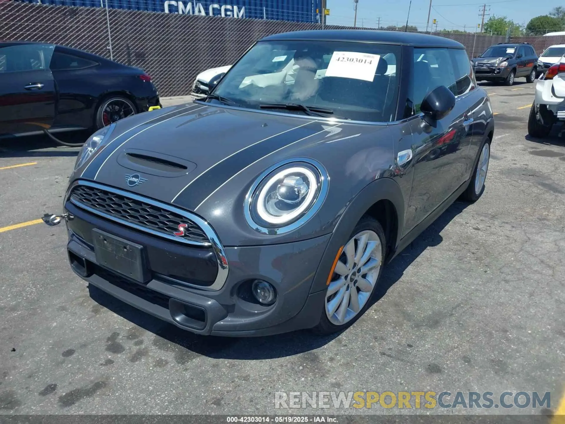 2 Photograph of a damaged car WMWXR5C06L2M16511 MINI HARDTOP 2020