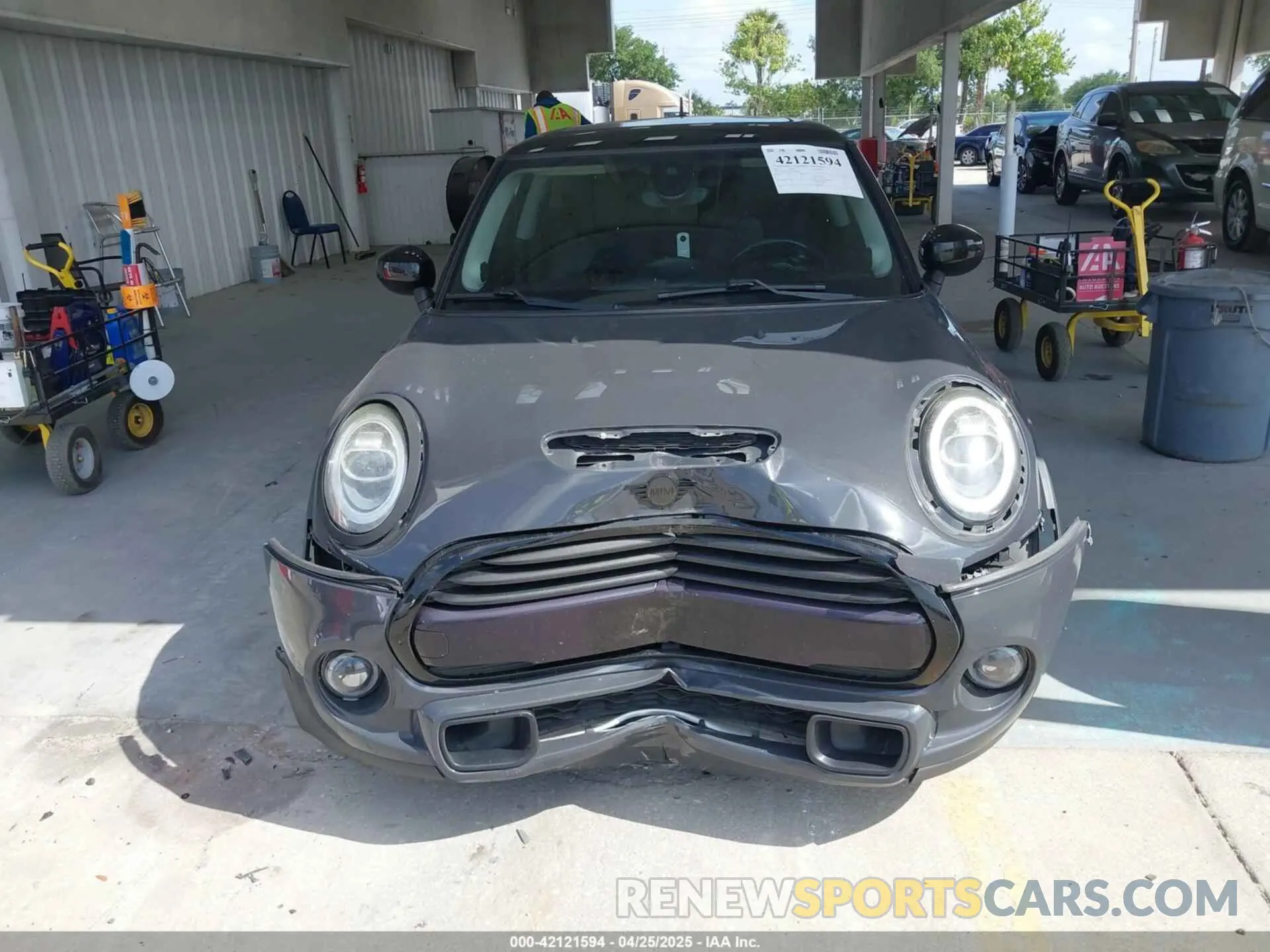 13 Photograph of a damaged car WMWXR5C07L2M59867 MINI HARDTOP 2020