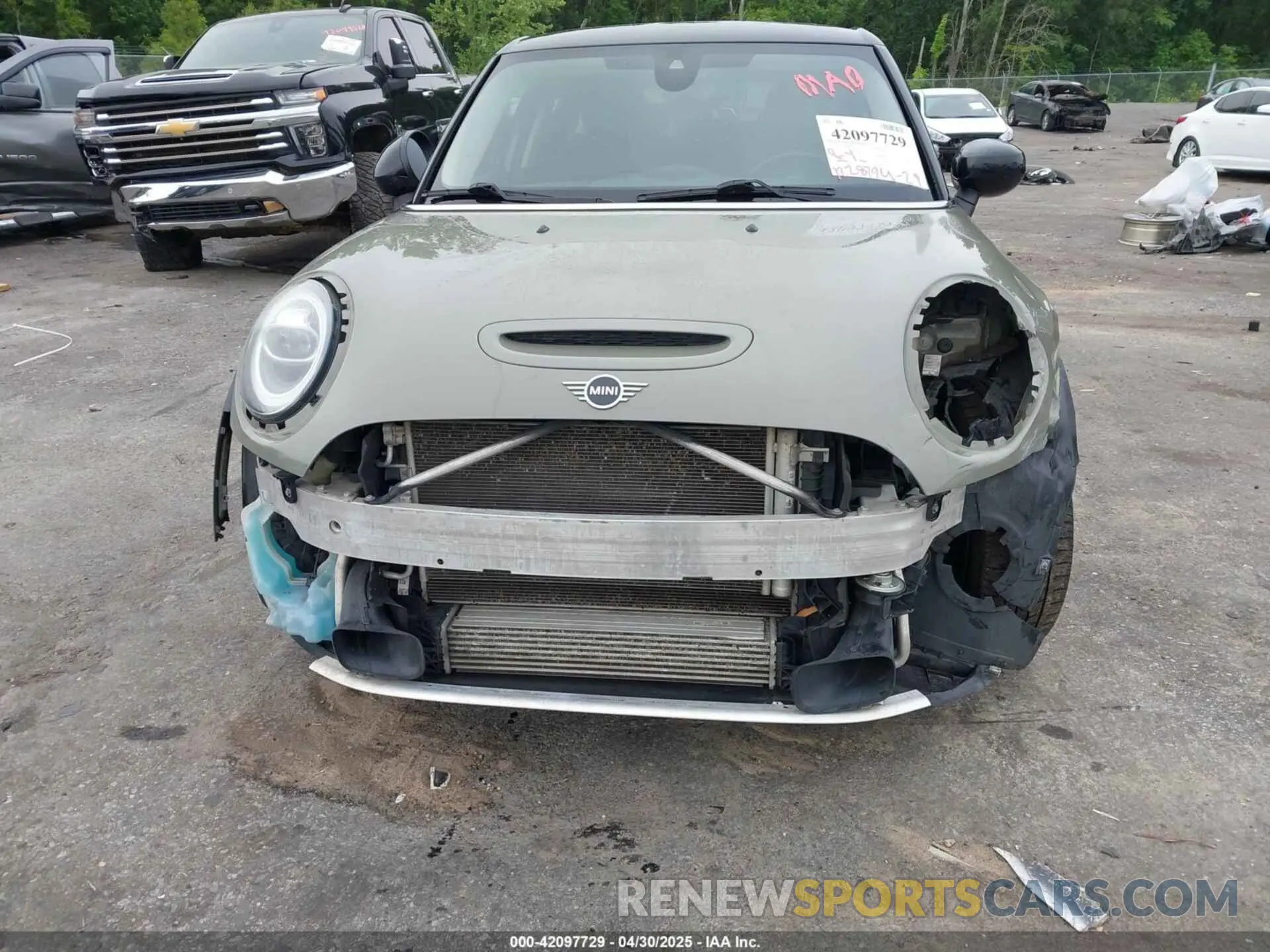6 Photograph of a damaged car WMWXU9C03L2M42988 MINI HARDTOP 2020