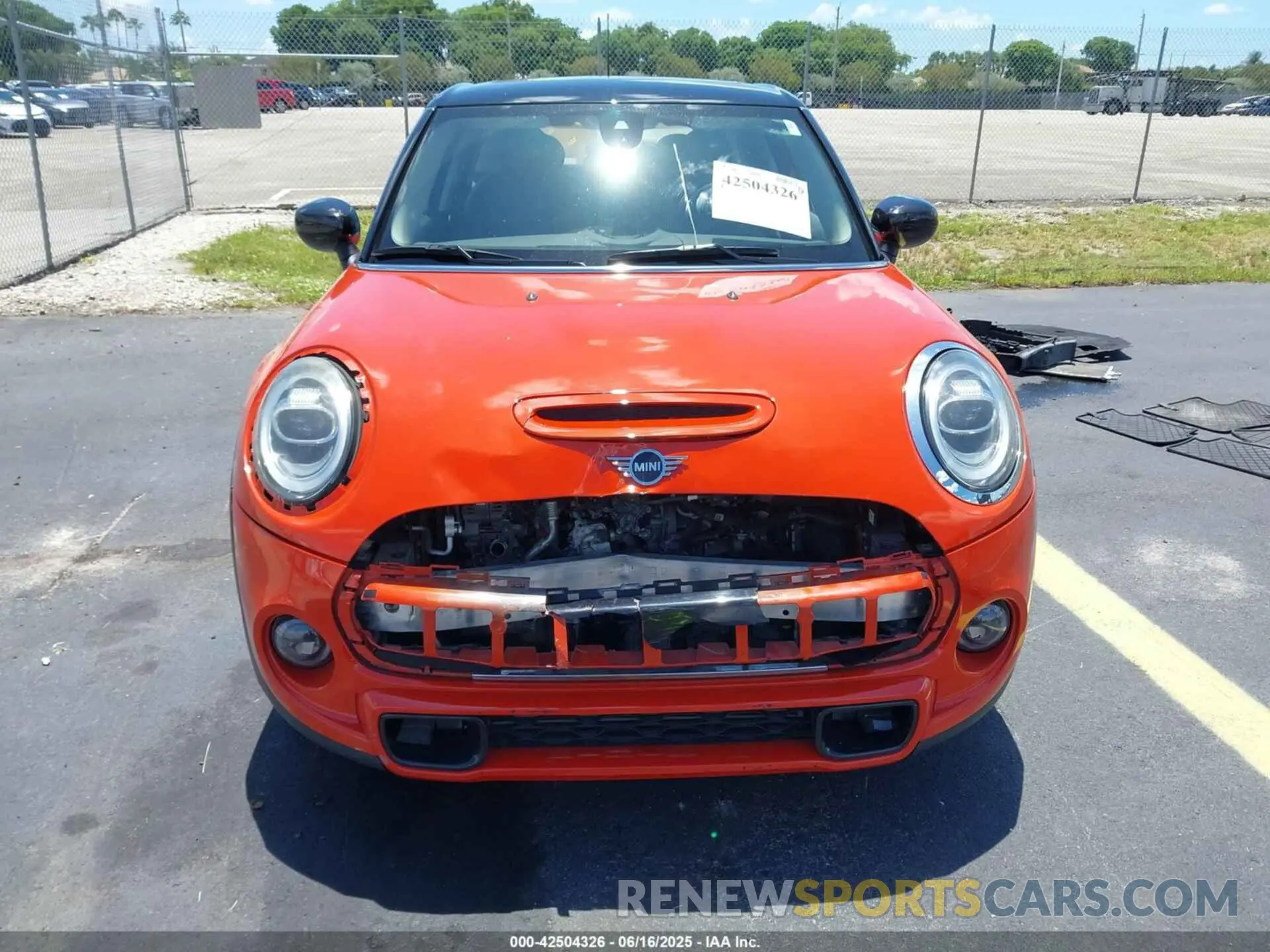 13 Фотография поврежденного автомобиля WMWXU9C05L2L88707 MINI HARDTOP 2020