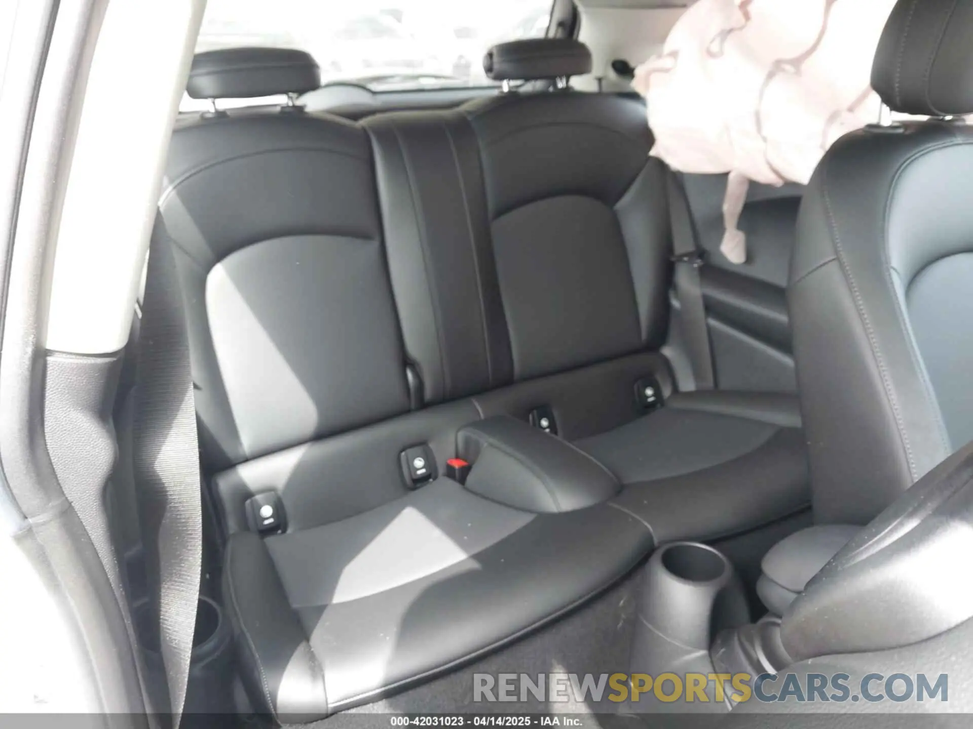 8 Фотография поврежденного автомобиля WMWXR3C09M2N96671 MINI HARDTOP 2021