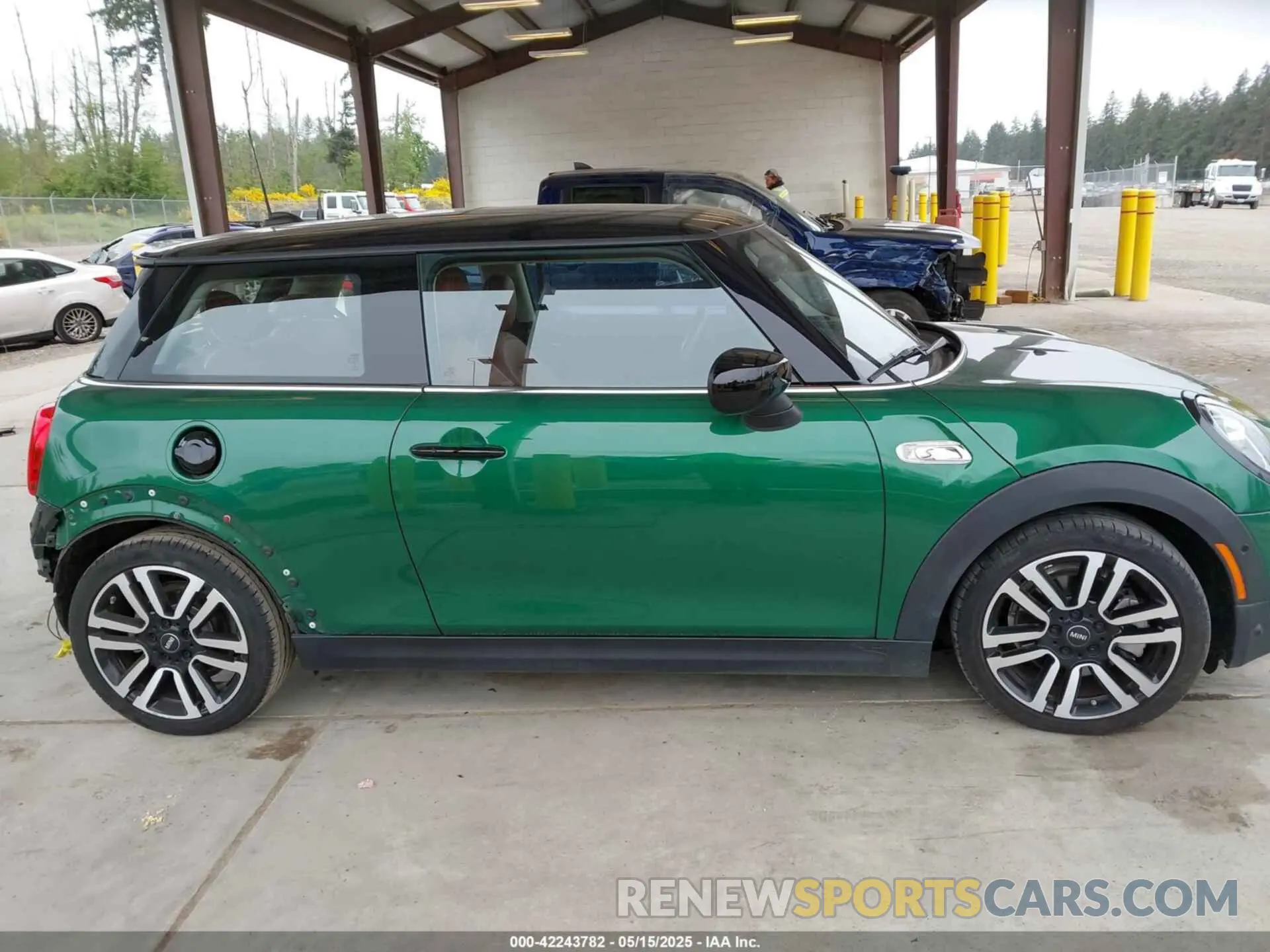 14 Фотография поврежденного автомобиля WMWXR5C04M2N62455 MINI HARDTOP 2021