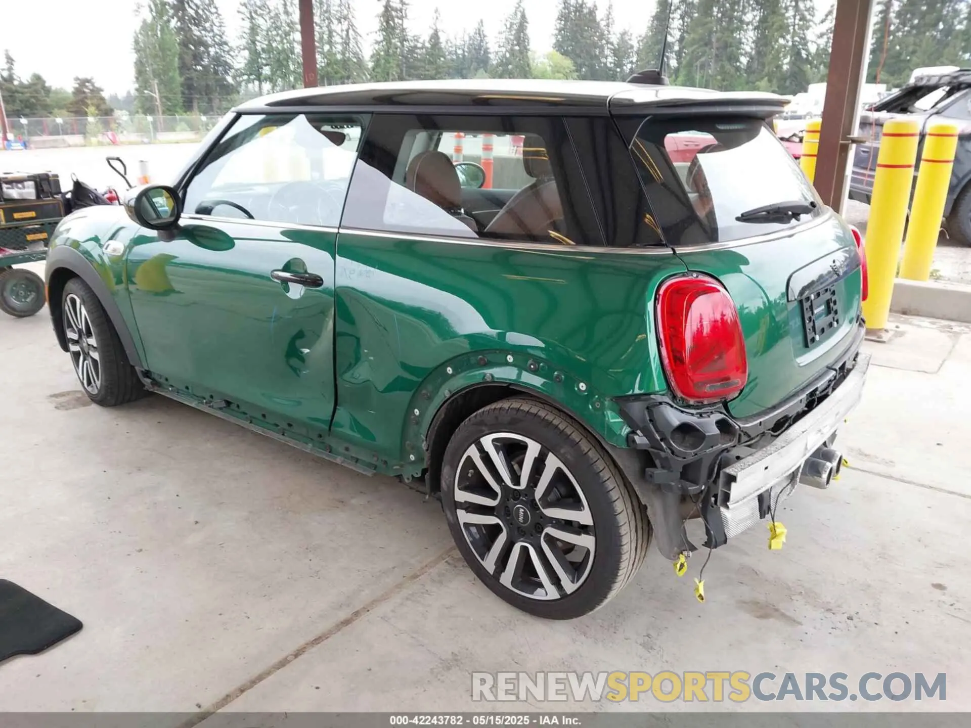 3 Фотография поврежденного автомобиля WMWXR5C04M2N62455 MINI HARDTOP 2021