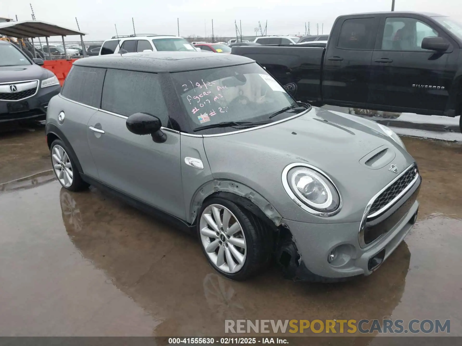 1 Фотография поврежденного автомобиля WMWXR5C06M2P01758 MINI HARDTOP 2021