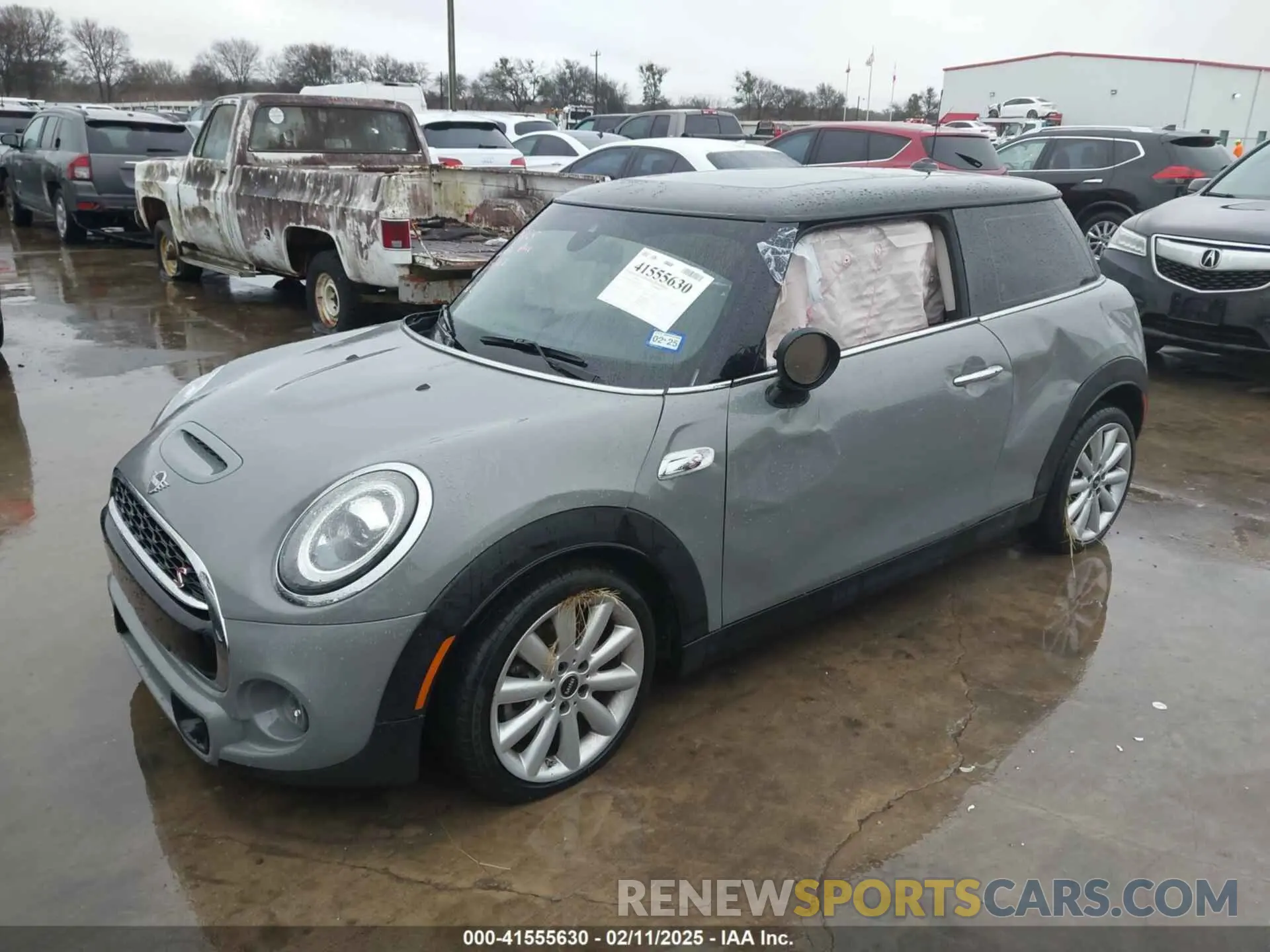 2 Фотография поврежденного автомобиля WMWXR5C06M2P01758 MINI HARDTOP 2021