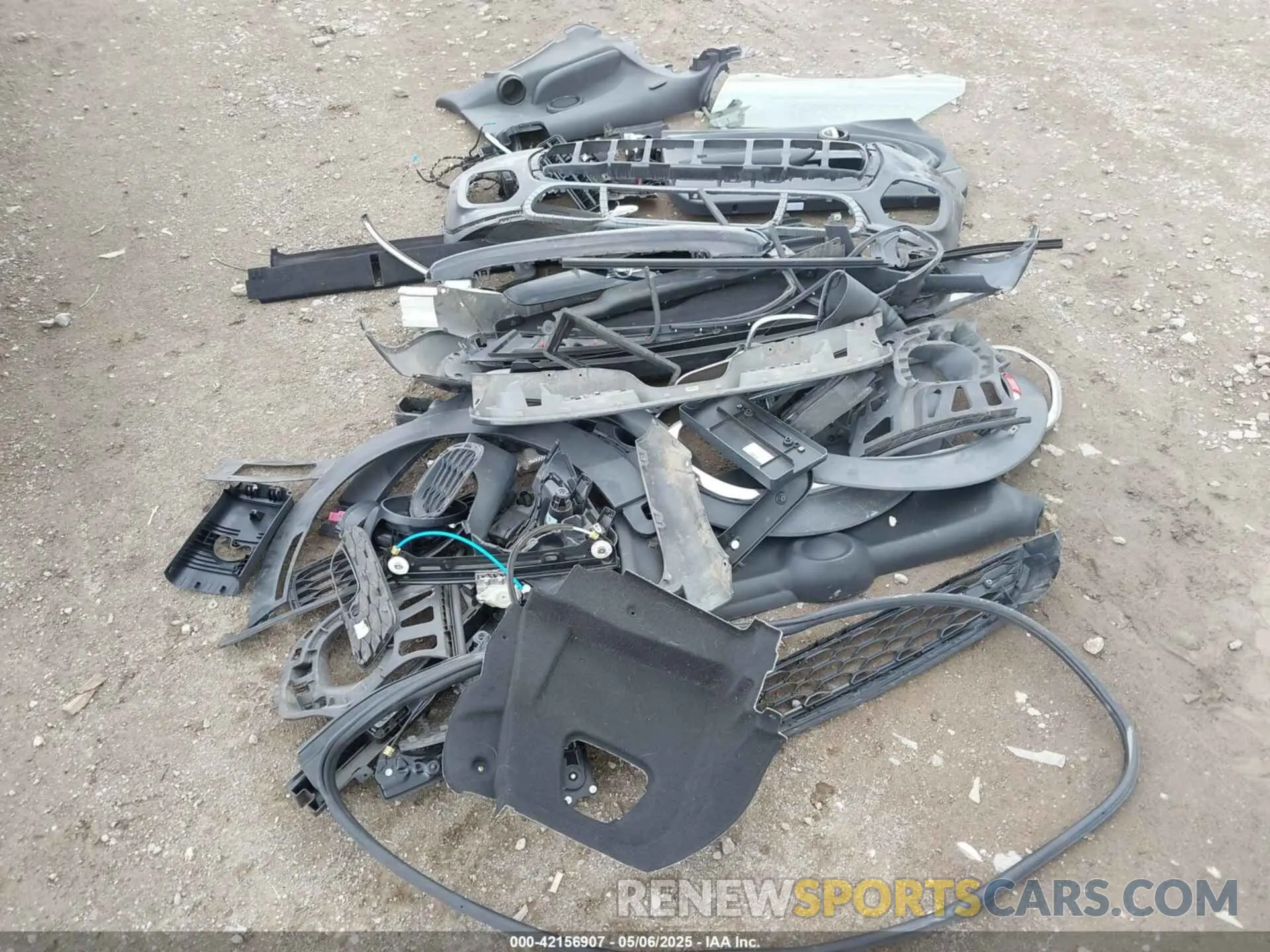 12 Фотография поврежденного автомобиля WMWXR9C00M2P18238 MINI HARDTOP 2021