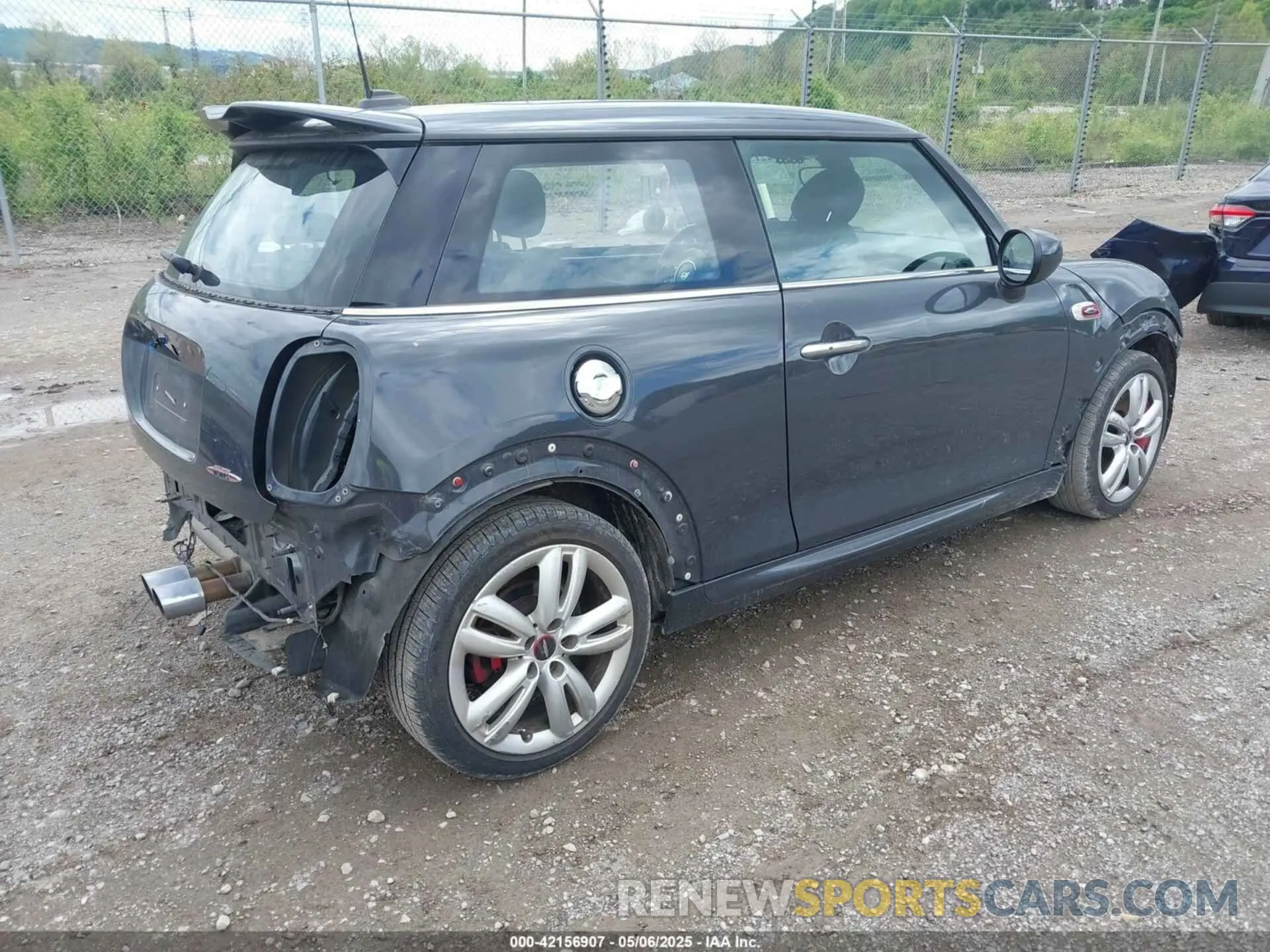 4 Фотография поврежденного автомобиля WMWXR9C00M2P18238 MINI HARDTOP 2021