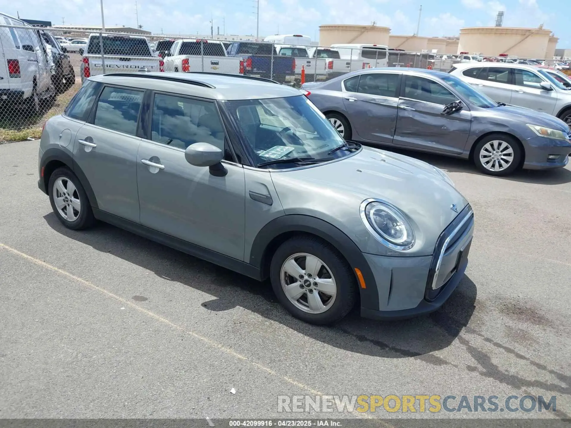 1 Фотография поврежденного автомобиля WMW33DK0XN2P59935 MINI HARDTOP 2022