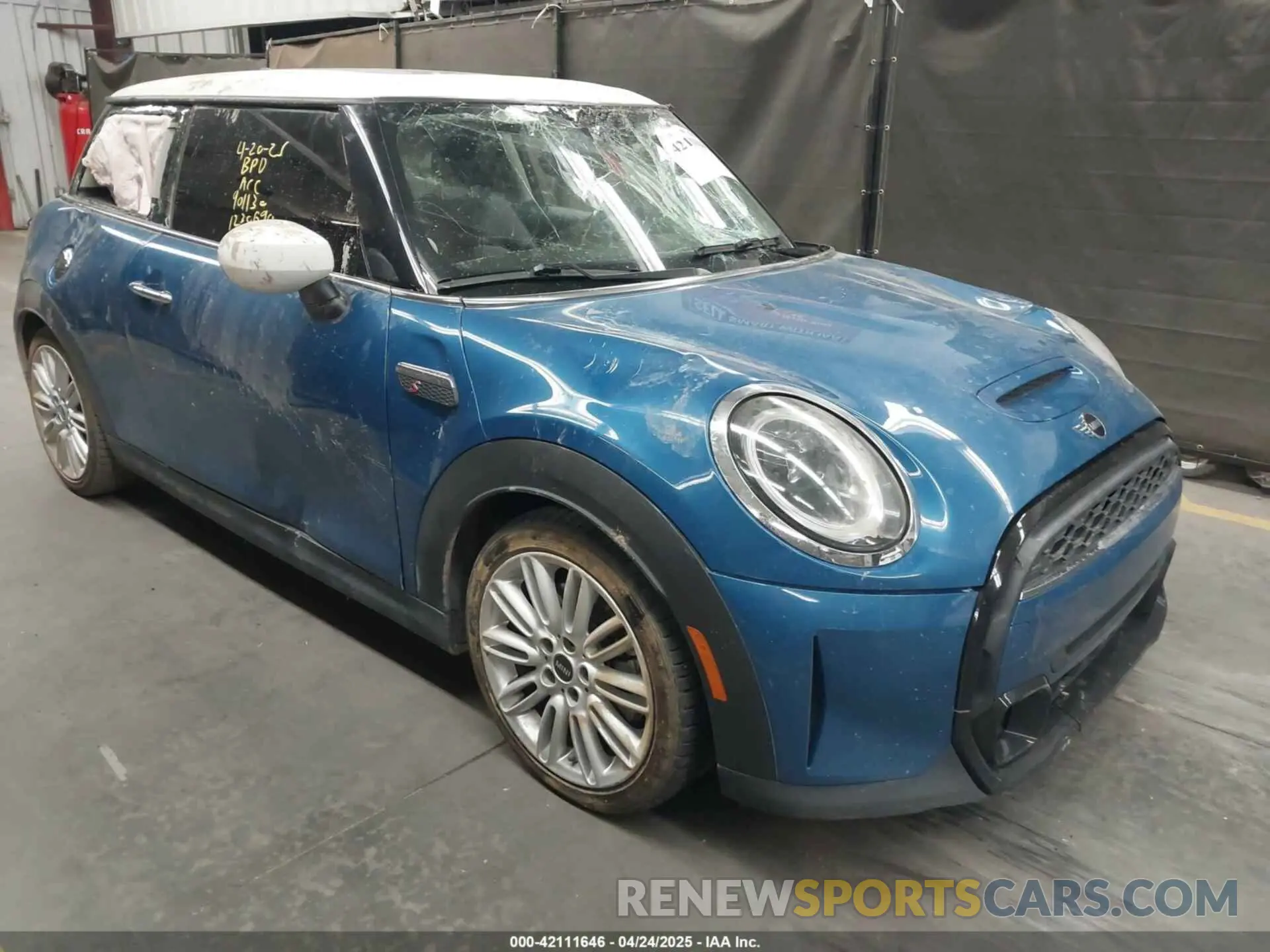 1 Photograph of a damaged car WMW53DH05N2R09949 MINI HARDTOP 2022