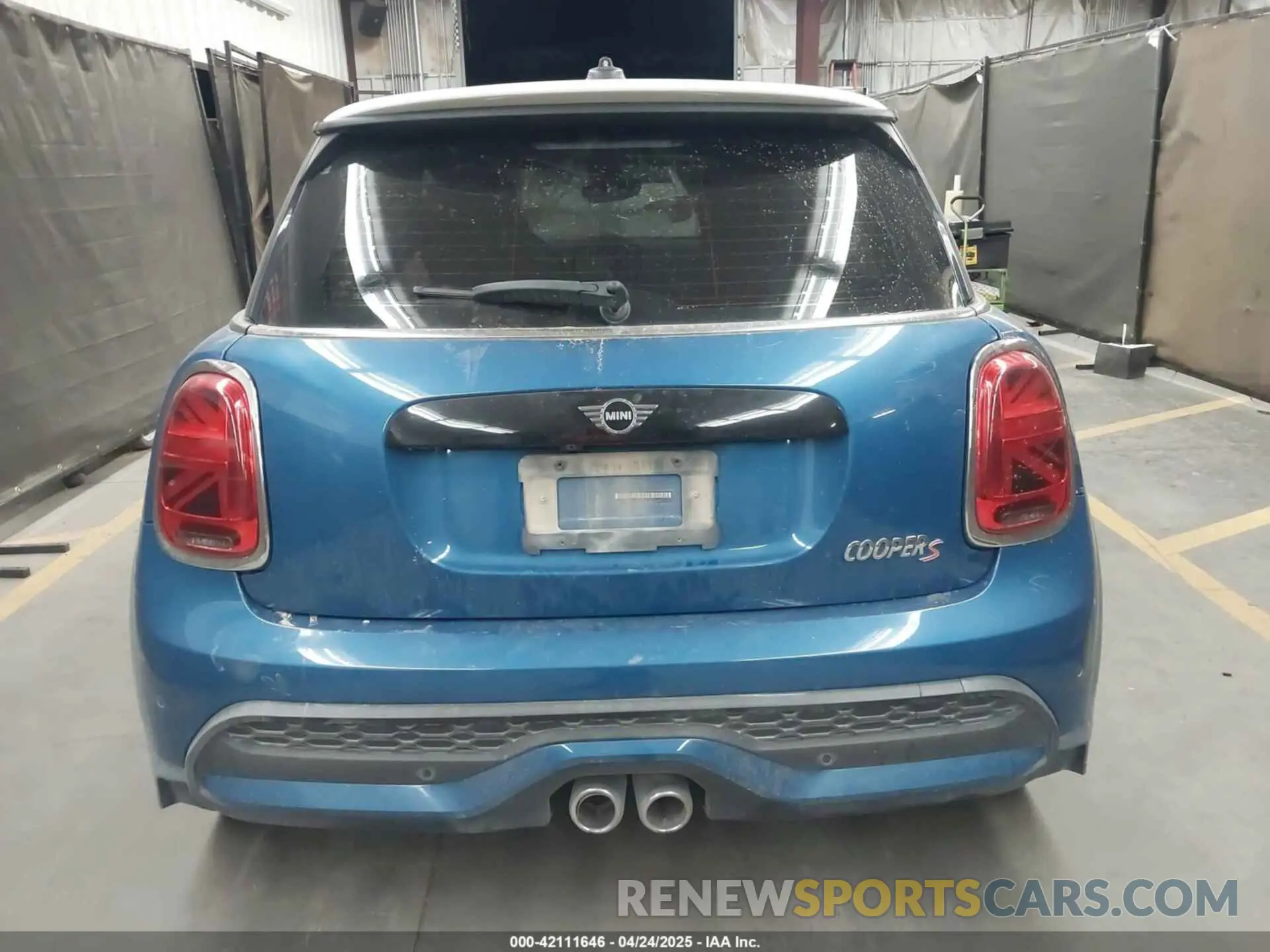 16 Photograph of a damaged car WMW53DH05N2R09949 MINI HARDTOP 2022