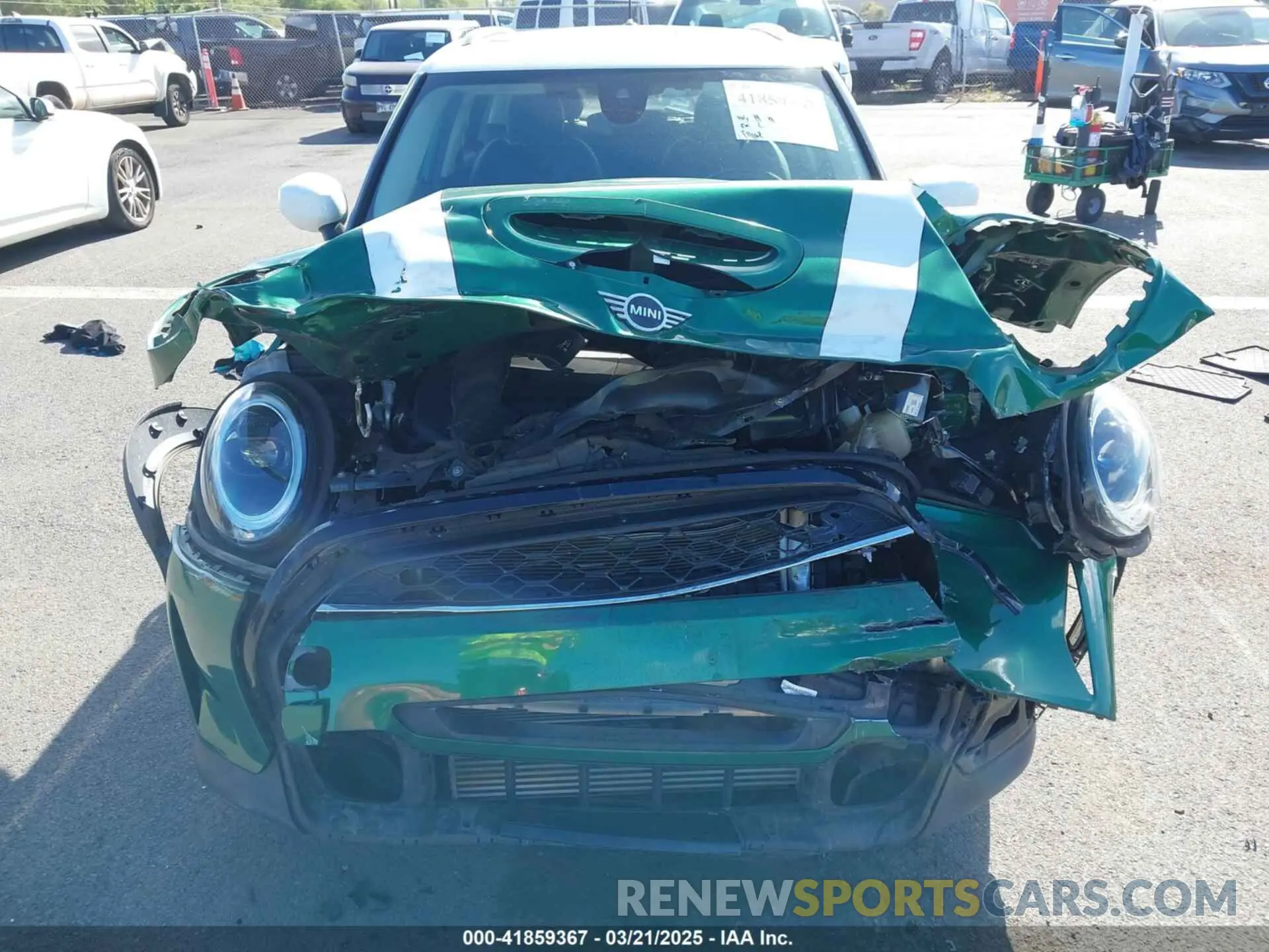 12 Photograph of a damaged car WMW53DK0XN2R31678 MINI HARDTOP 2022