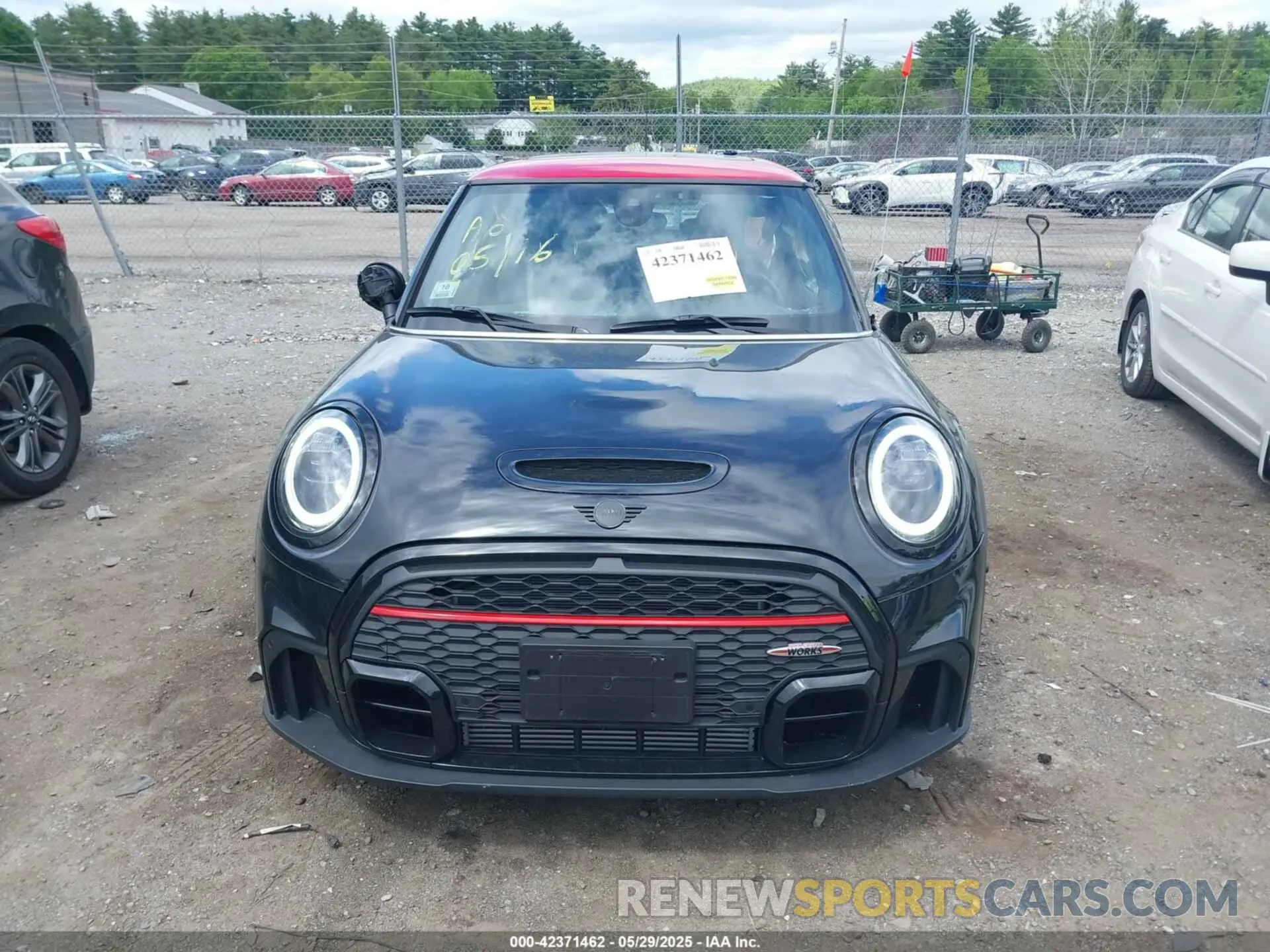 13 Фотография поврежденного автомобиля WMW73DH08P2T28604 MINI HARDTOP 2023
