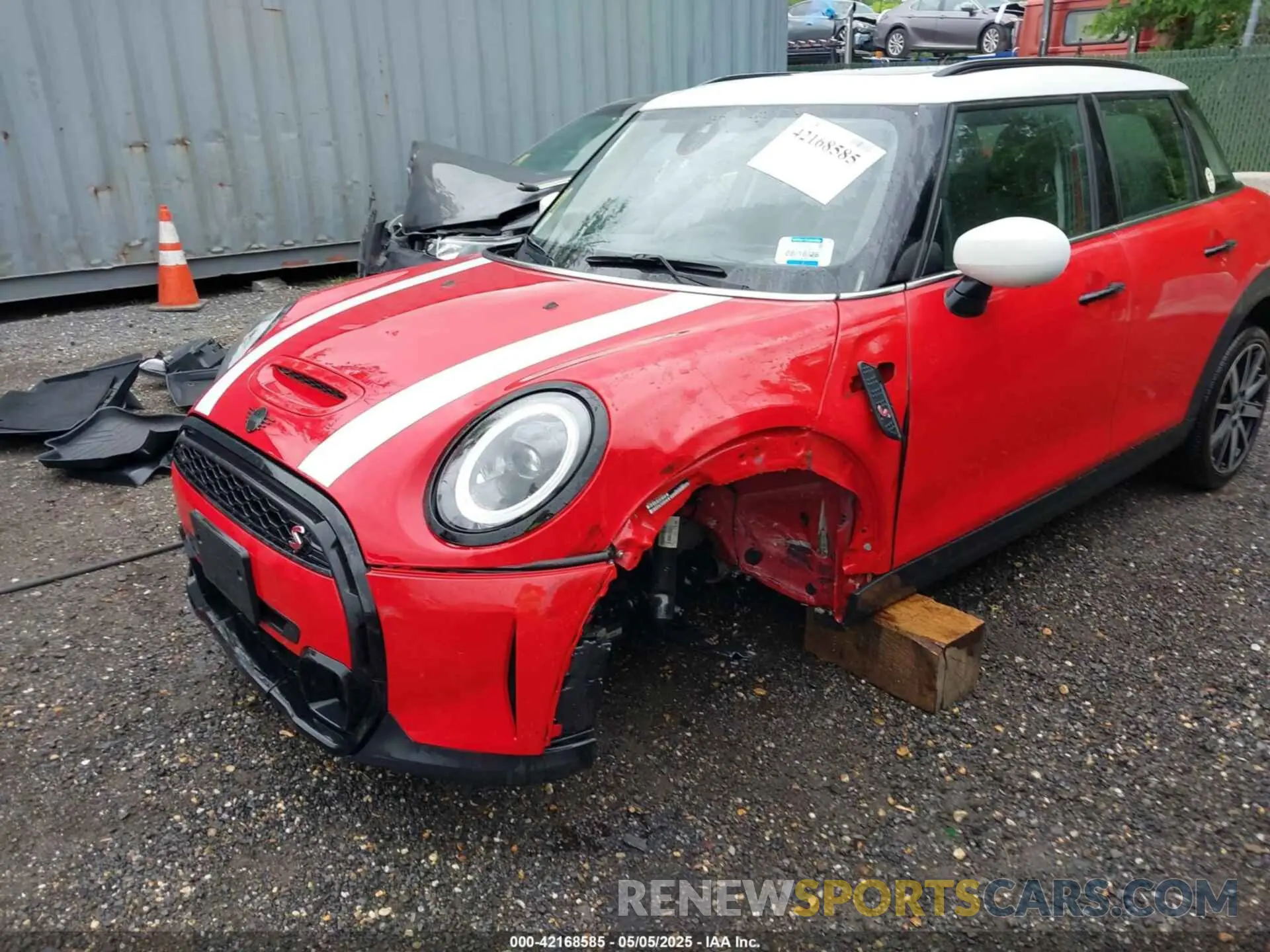 6 Photograph of a damaged car WMW53DK01R2U74636 MINI HARDTOP 2024