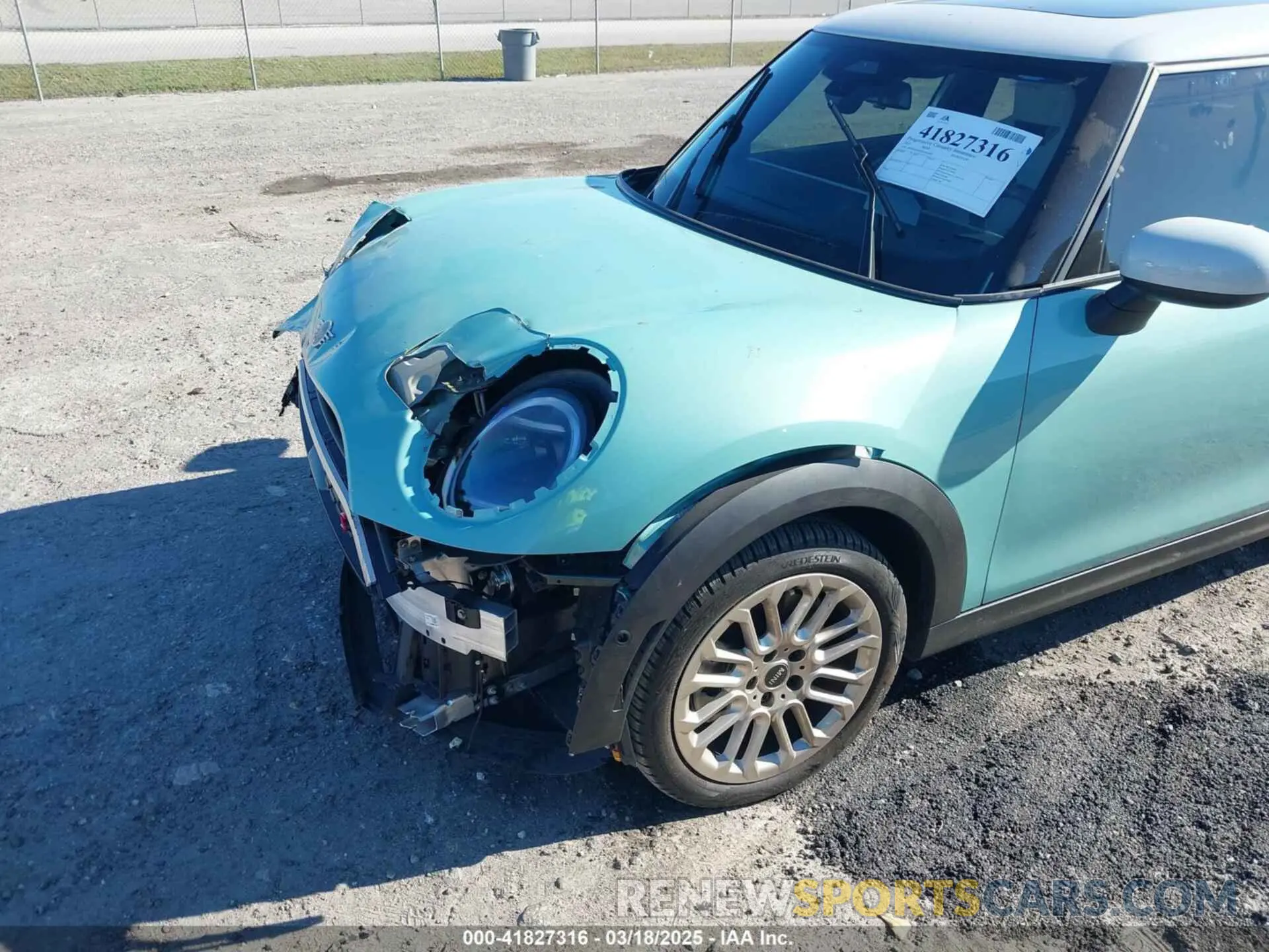 19 Фотография поврежденного автомобиля WMW53GD02S2W35855 MINI HARDTOP 2025