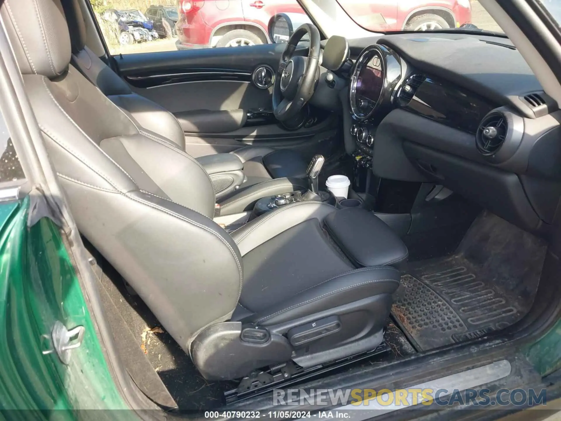 5 Фотография поврежденного автомобиля WMW13DJ01N2R92370 MINI SE HARDTOP 2022